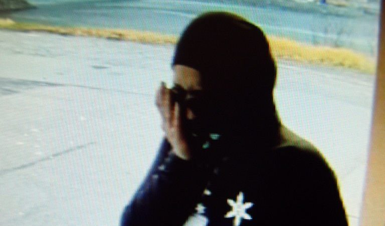 Police search for suspect in planned robbery of Douglas Breeze In