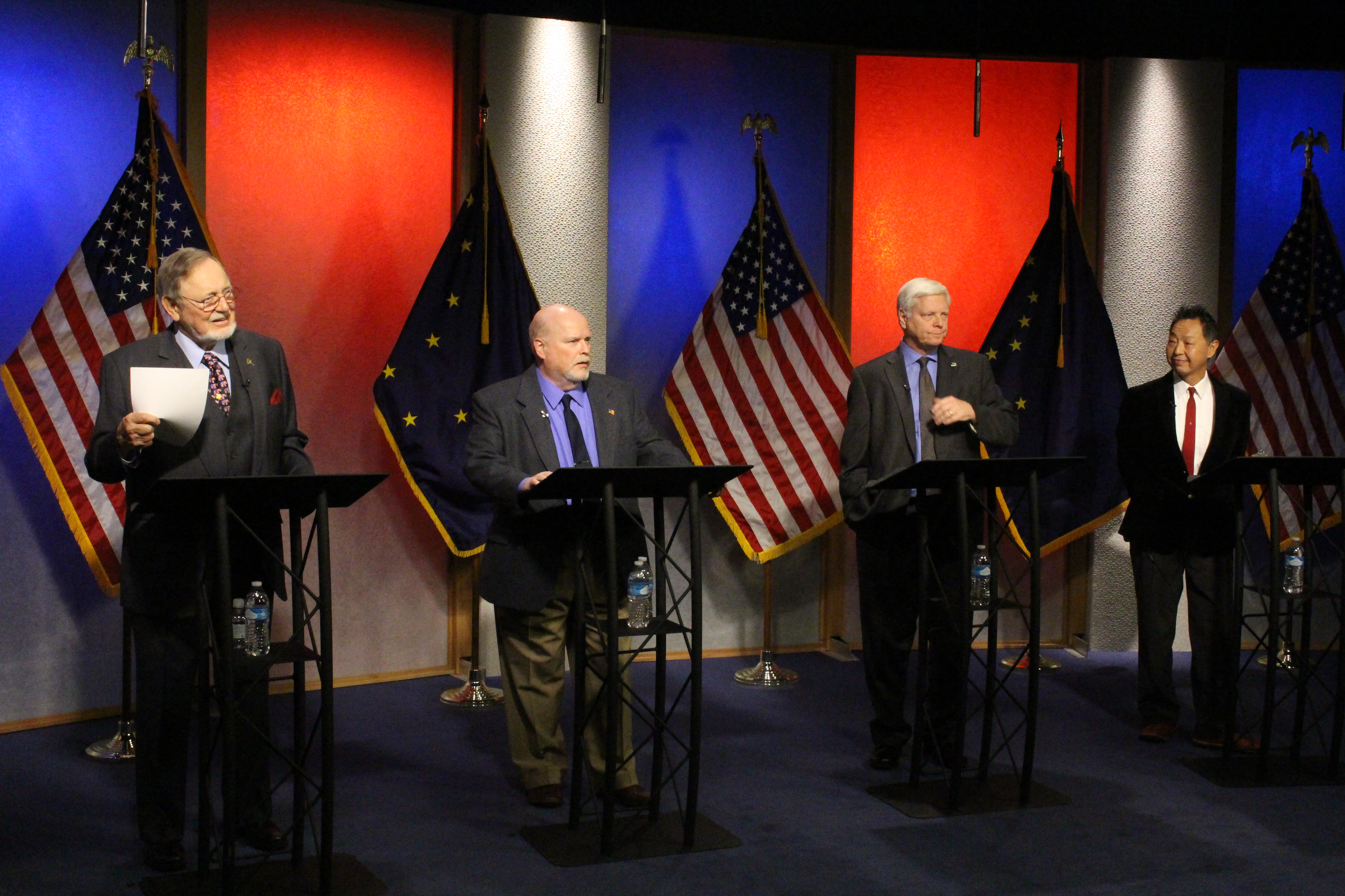 Divergent tones in U.S. House and Senate debates