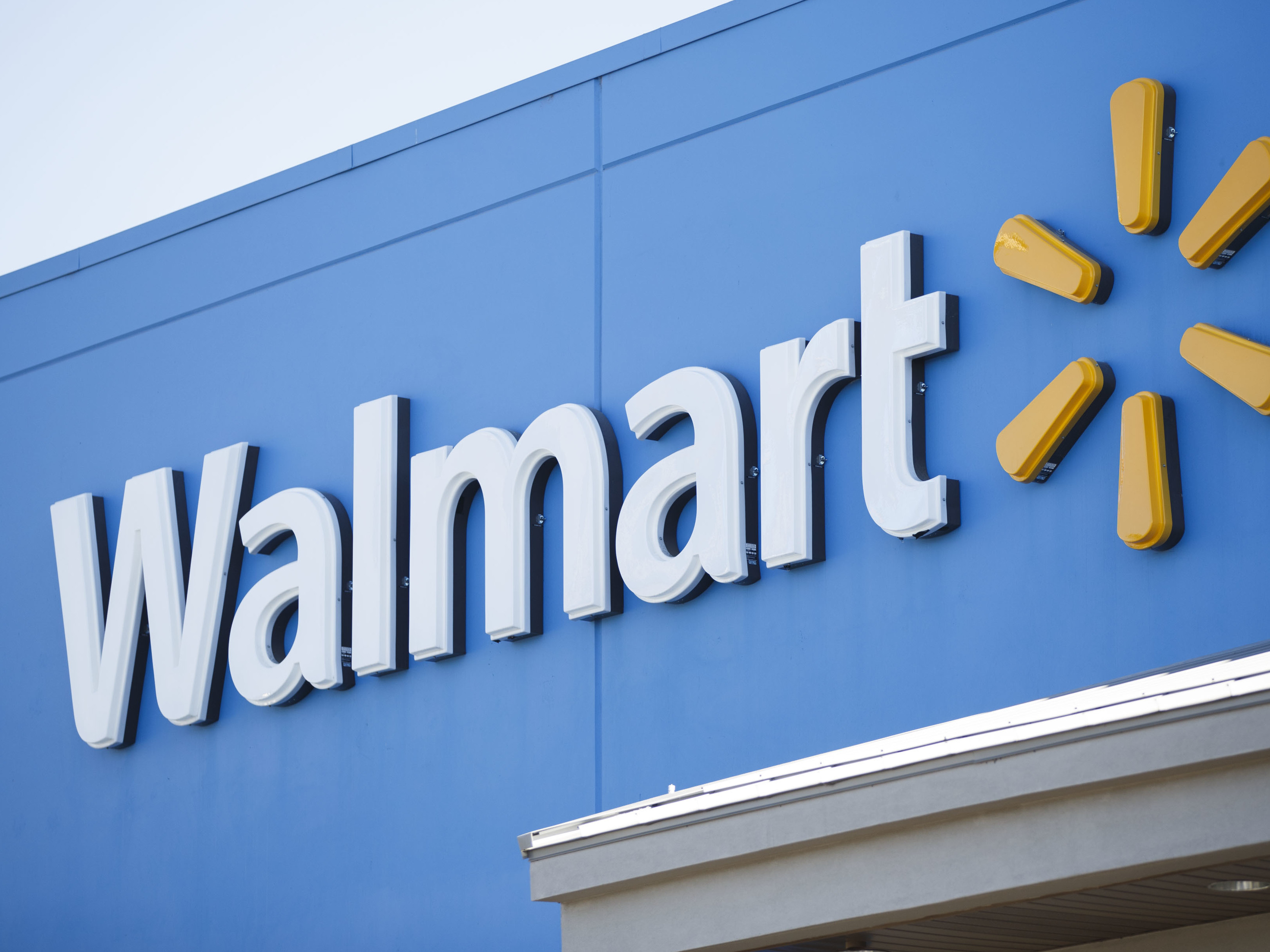 1 dead in Nevada Wal-Mart parking lot shooting