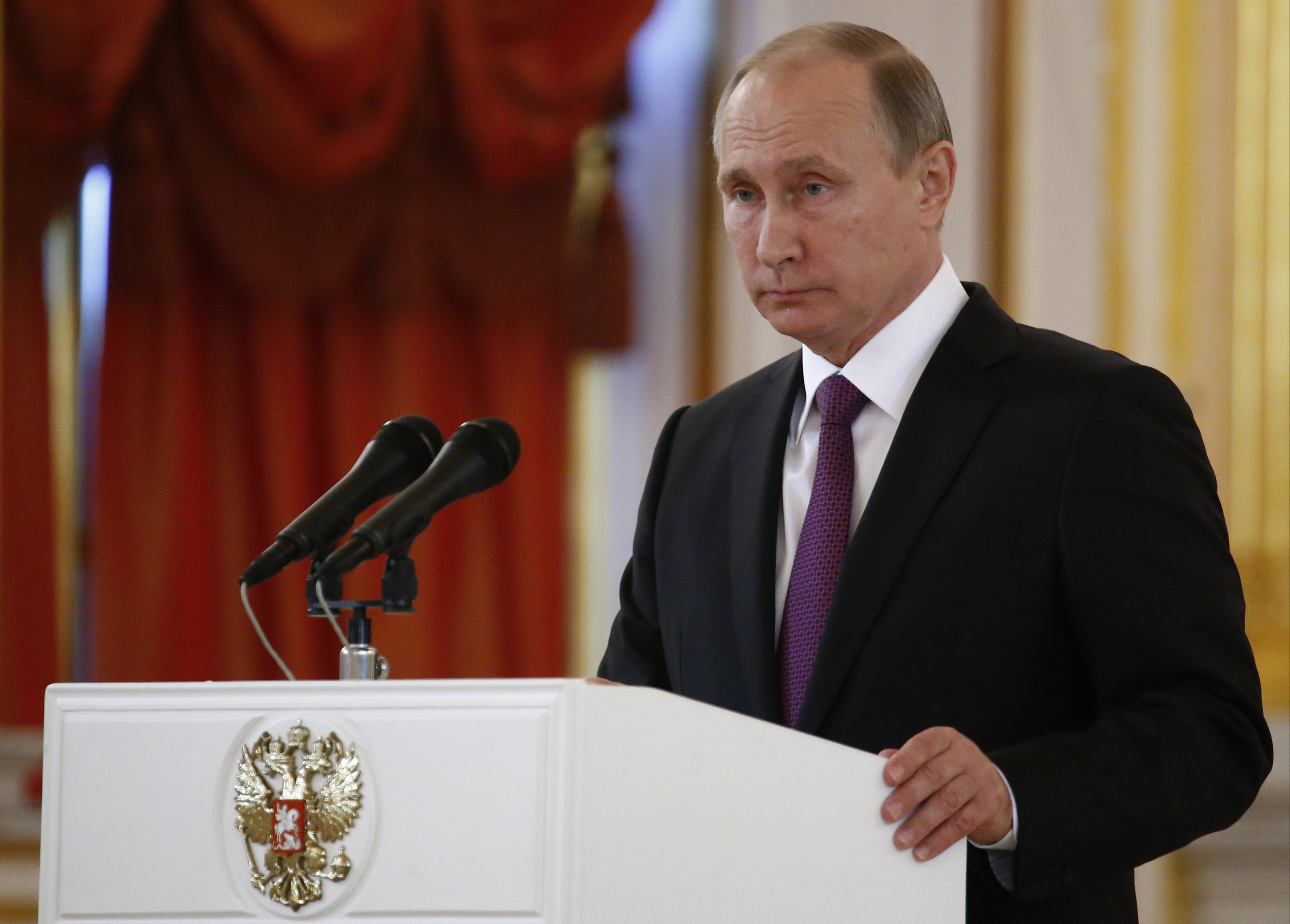 Putin reaches out to Trump, calls for end to ‘current crisis’