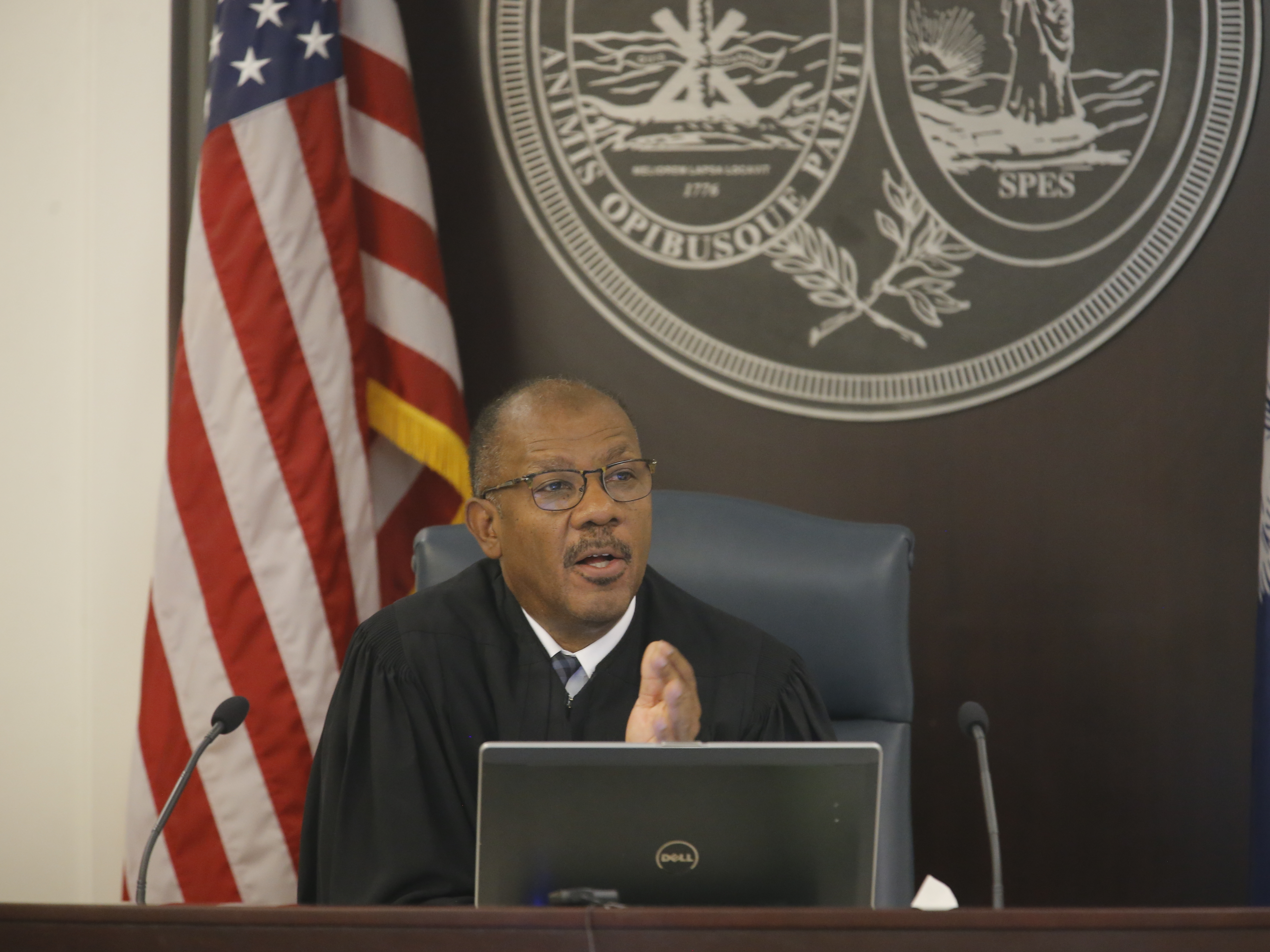 Judge declares mistrial in murder case against former S.C. police officer