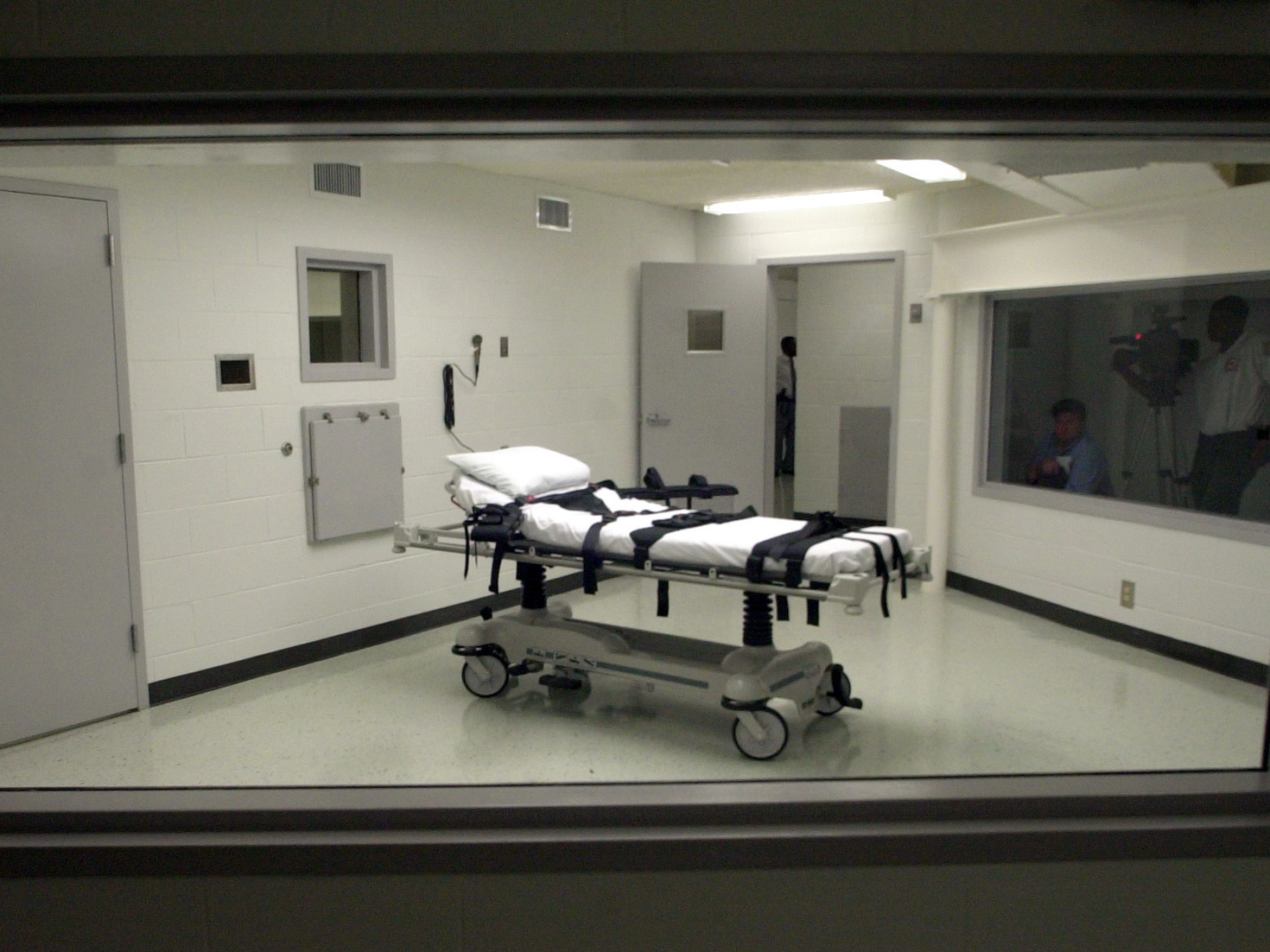 Alabama inmate coughed, heaved for about 13 minutes during execution