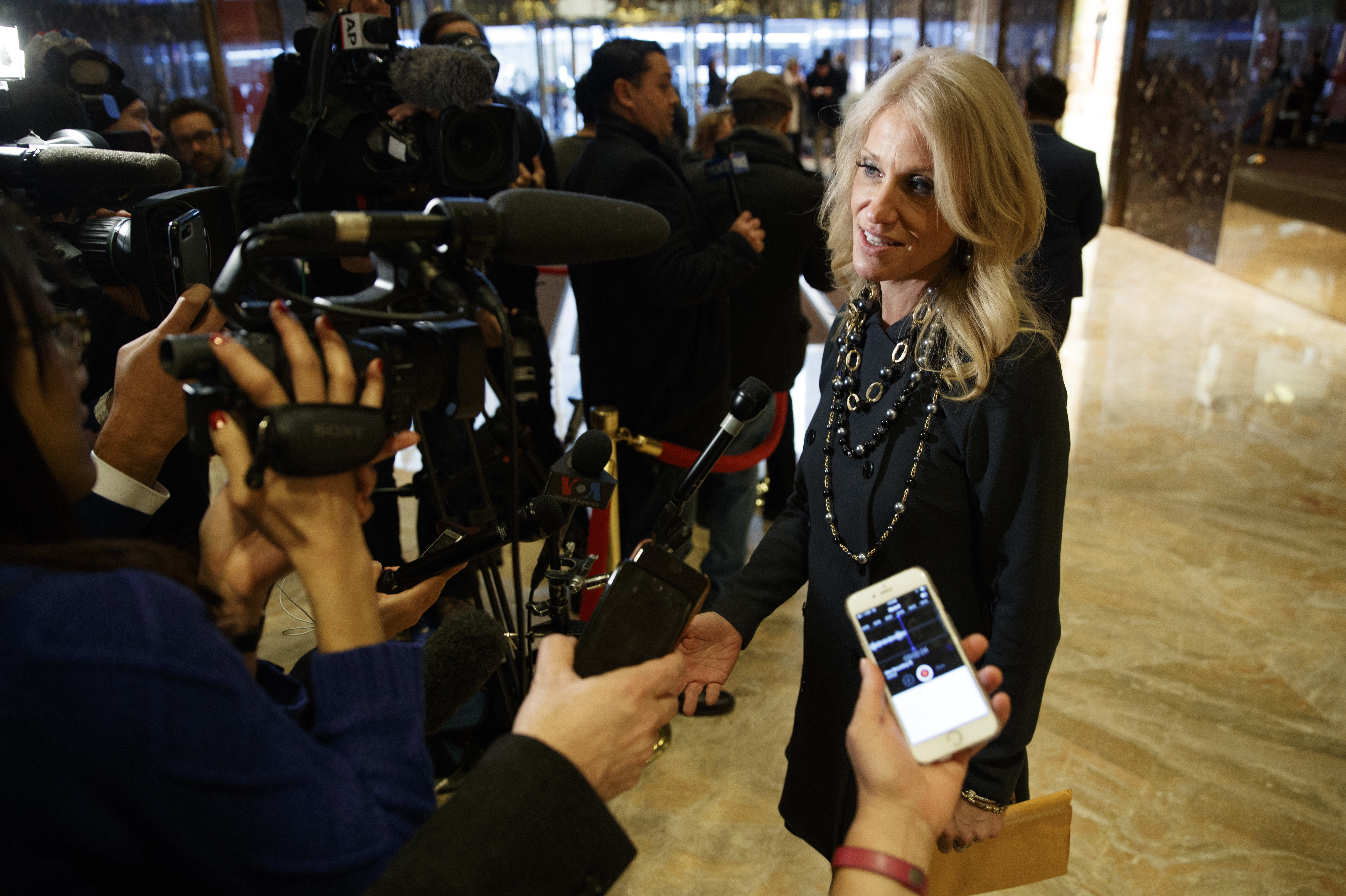 Kellyanne Conway, trusted Trump adviser, named counselor to the president