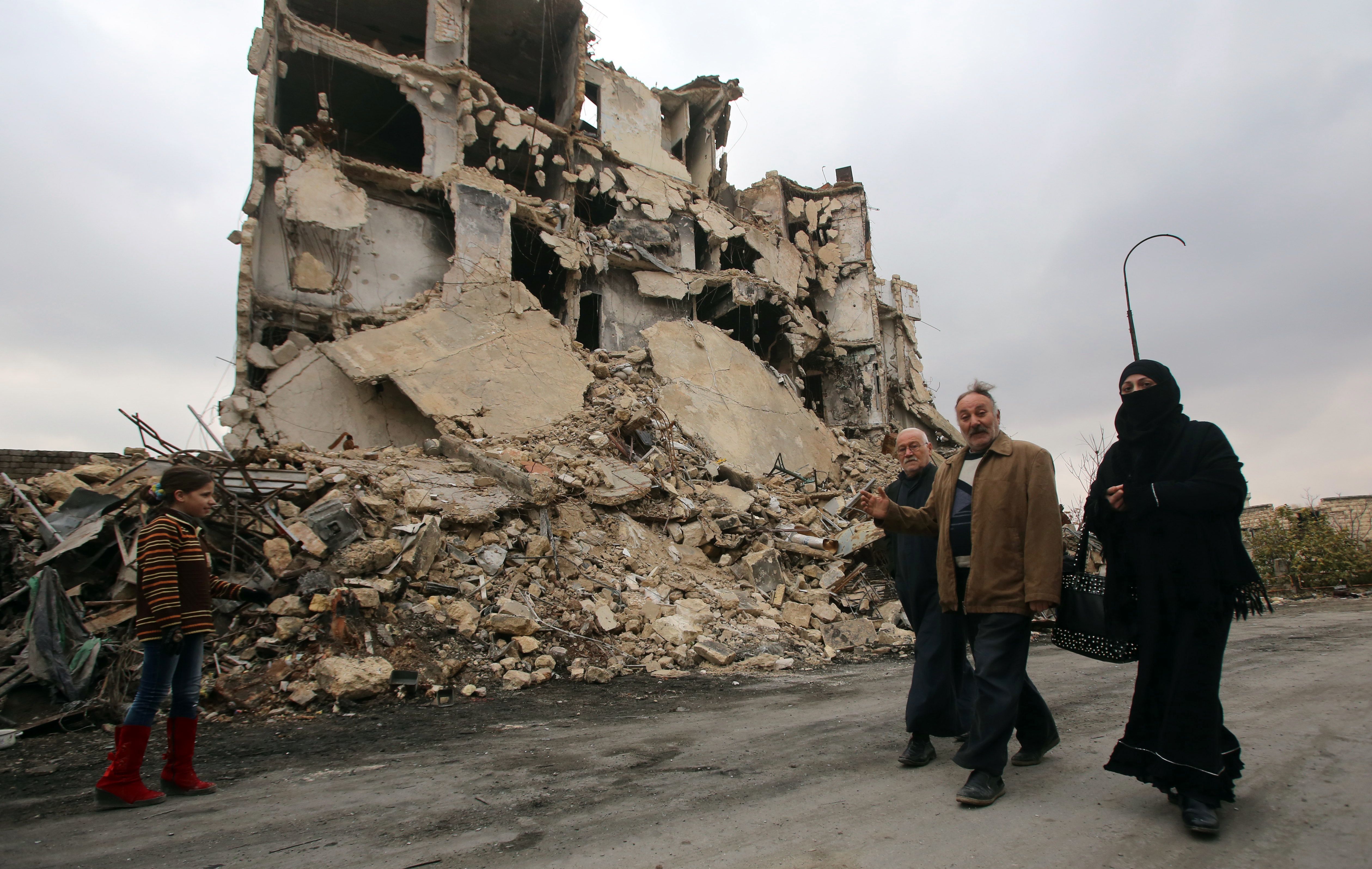 Evacuation Buses Arrive In East Aleppo — But Departure Is Put On Hold