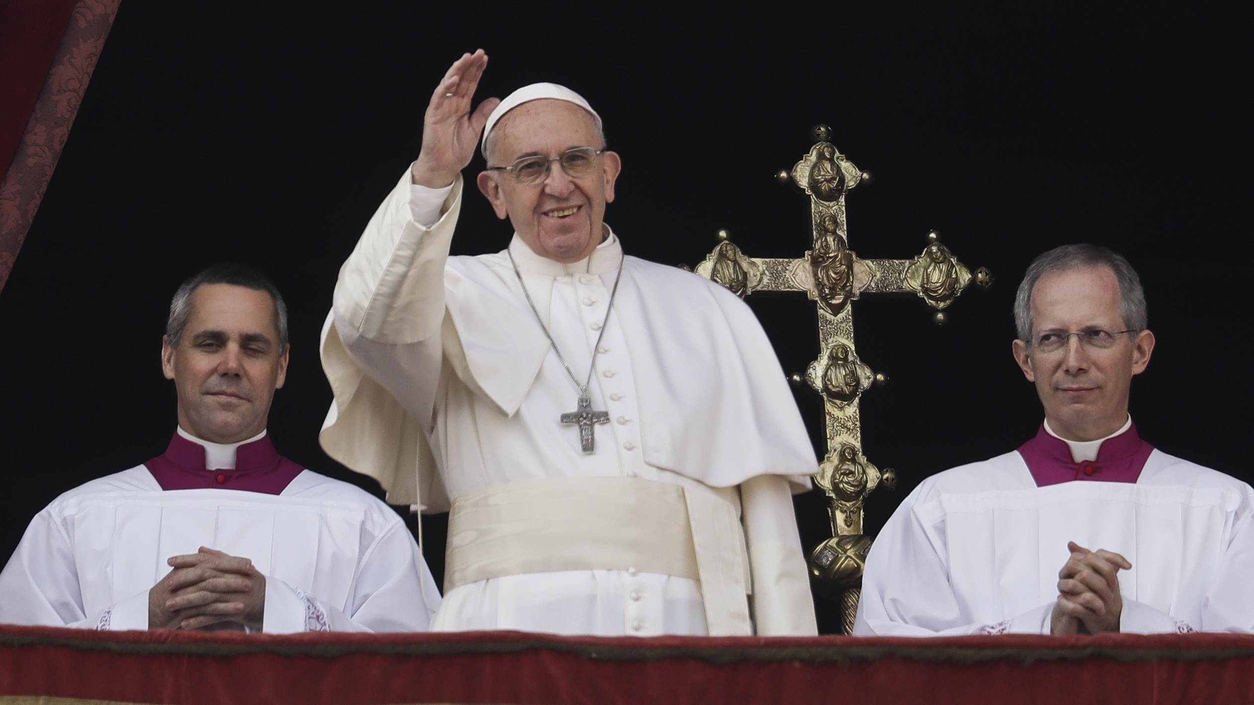 Pope Francis Offers A Message Of Peace In Annual Christmas Day Blessing