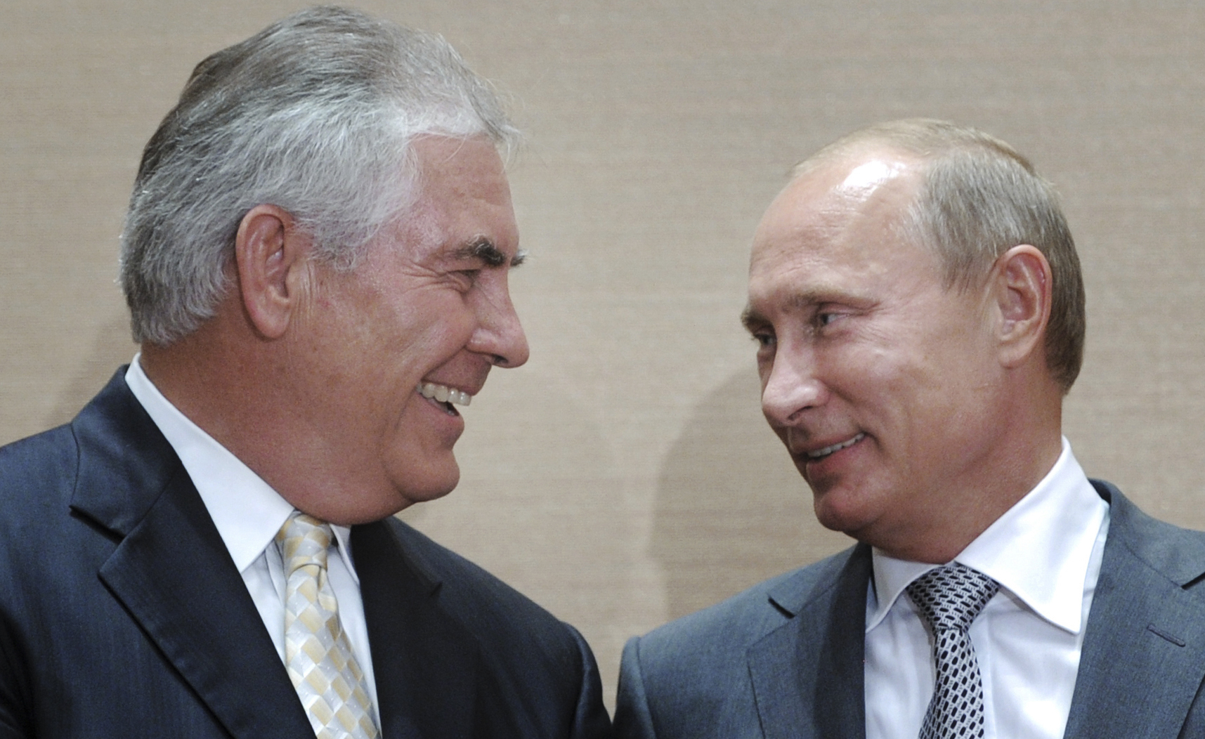 How Russia went from uniting to dividing U.S. politics