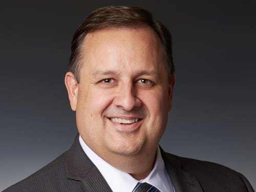 U.S. Ethics chief was behind those tweets about Trump, records show
