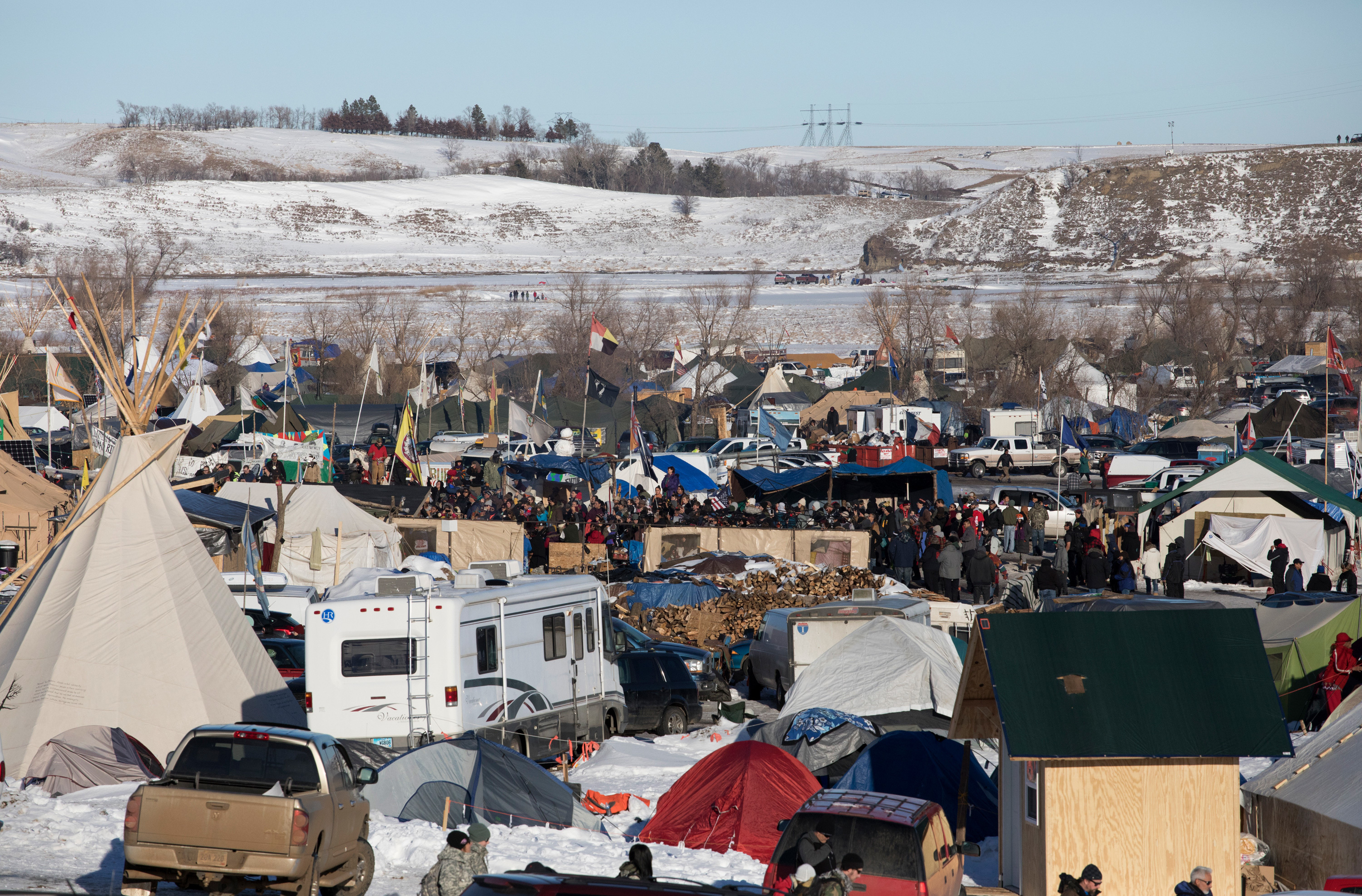 Standing Rock leader asks those who are not Sioux to leave pipeline protest area