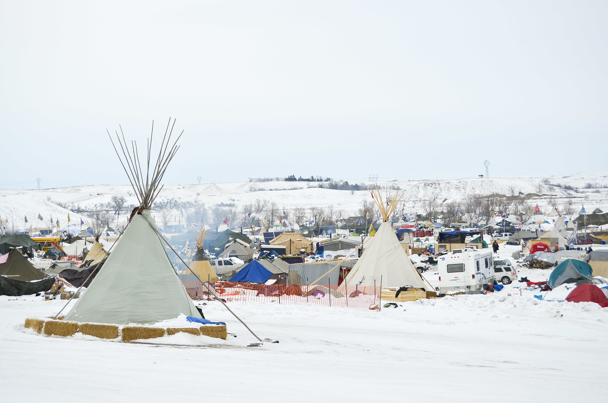 Dakota Pipeline protesters, nearby residents brace for 2017