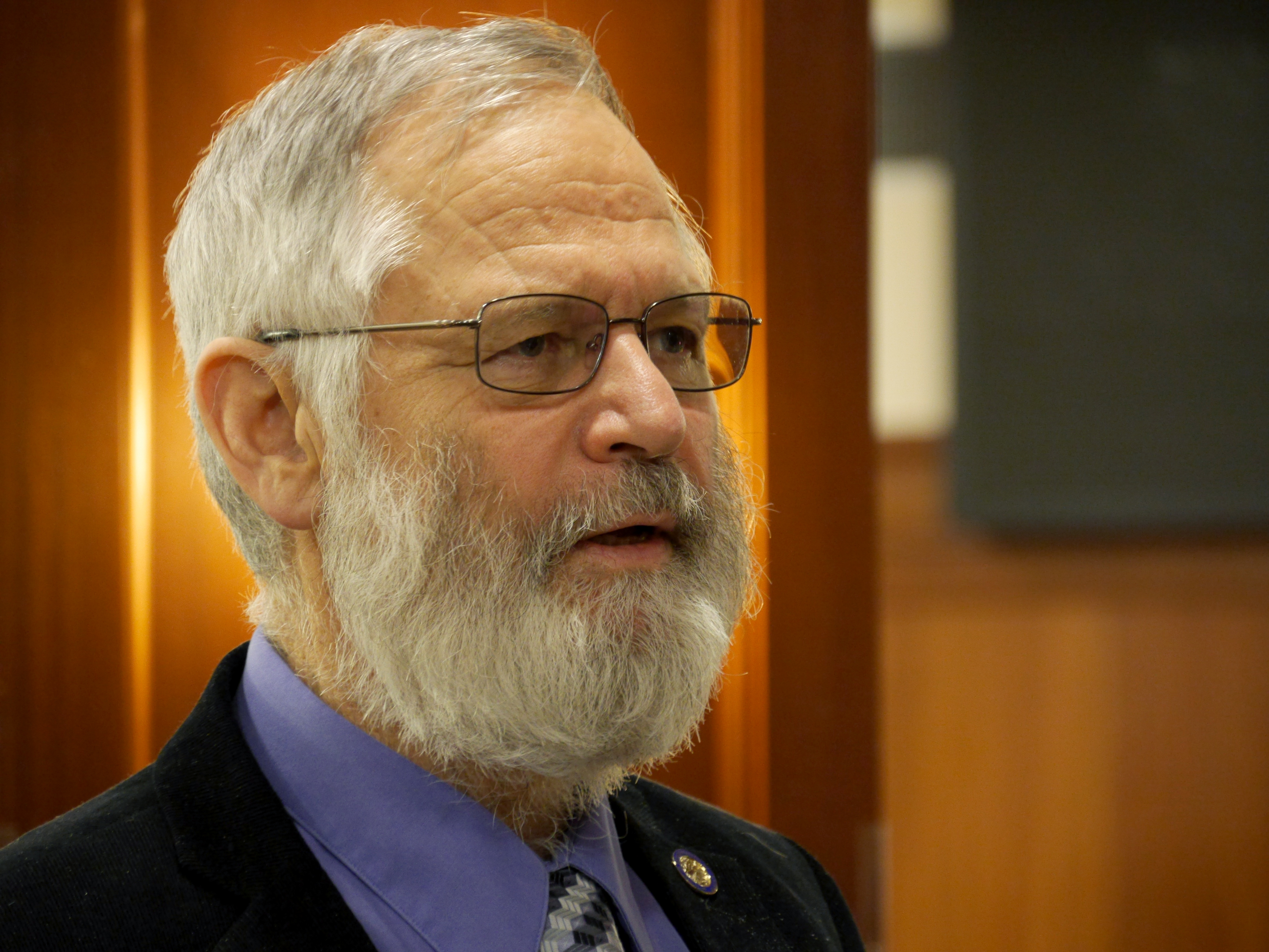 Bill would bring back income tax, draw Permanent Fund money for state budget