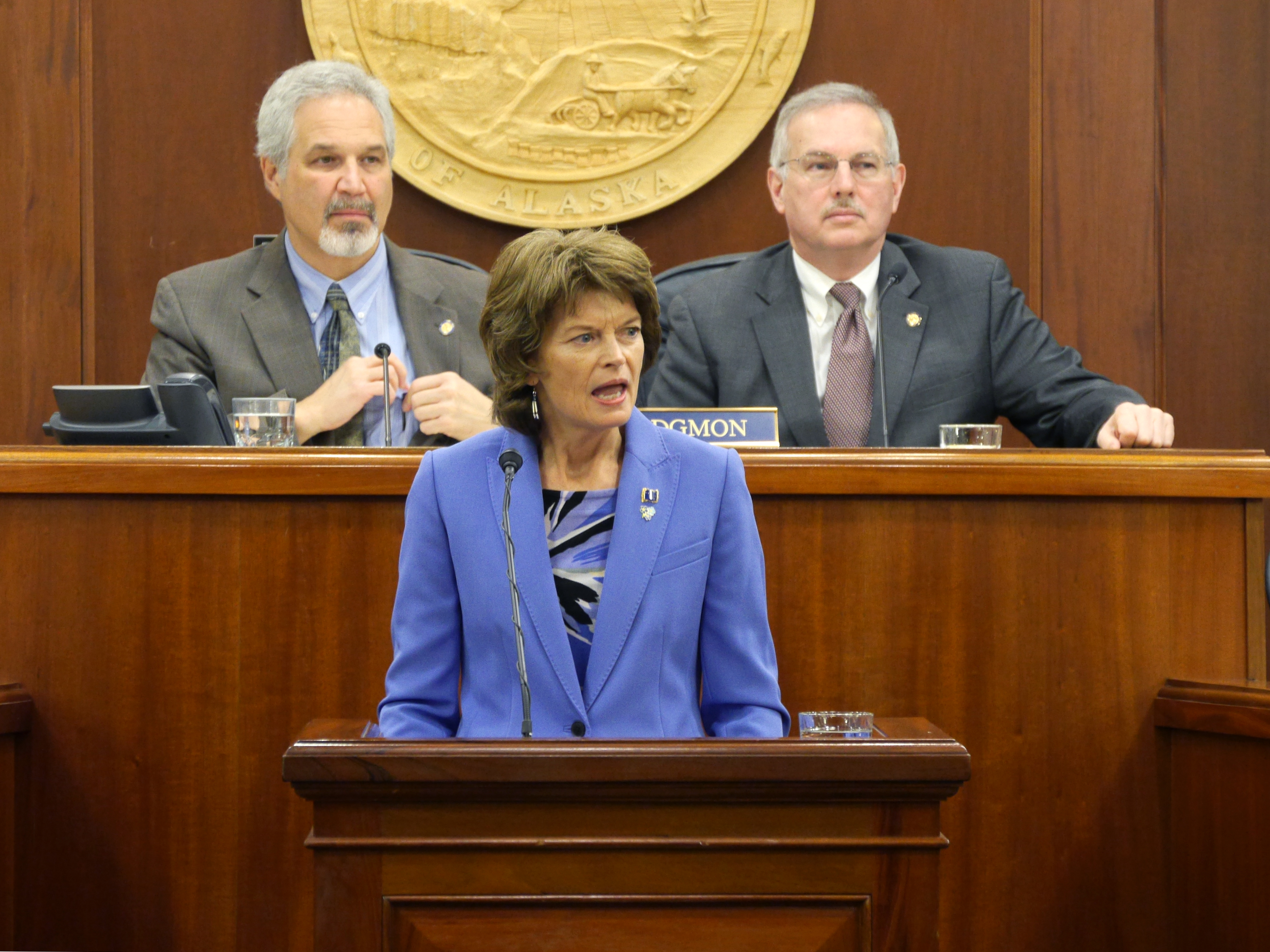 Murkowski looks at Trump, sees resource development