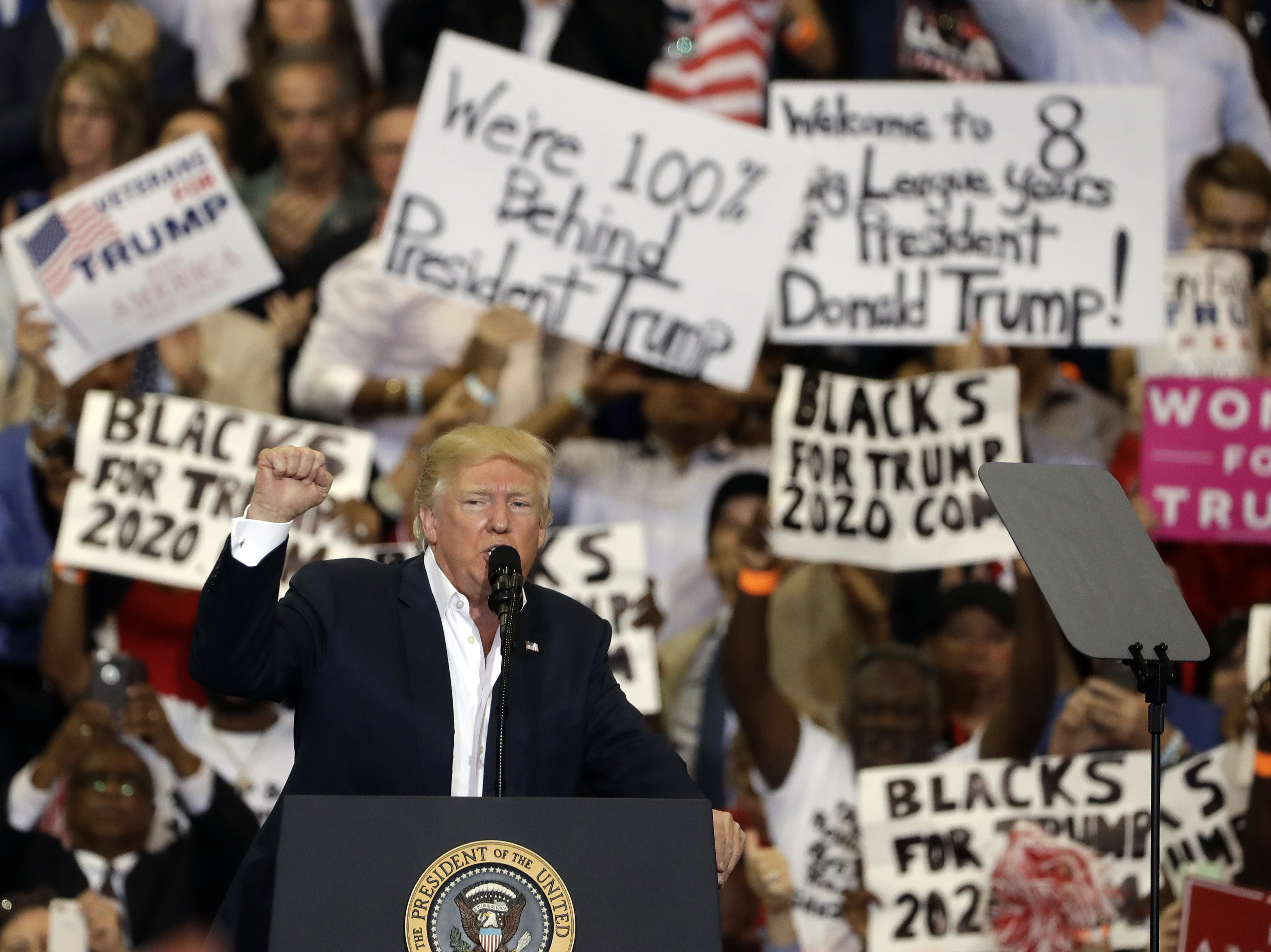 At Florida rally, Trump restates campaign promises