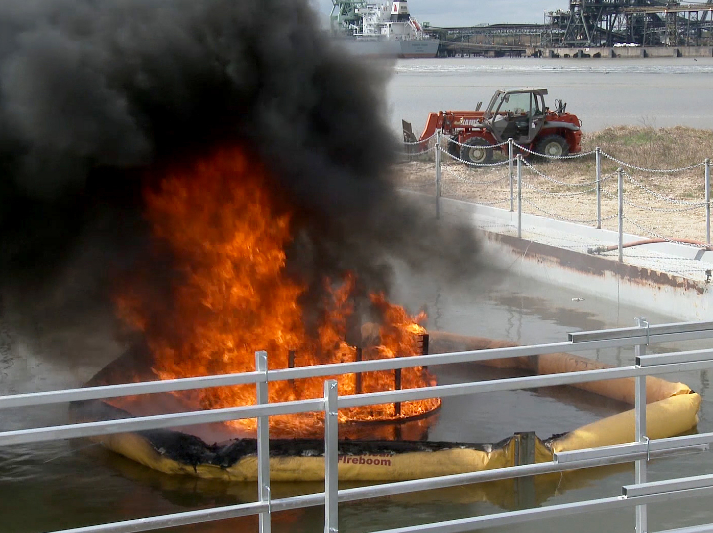Researchers Test Hotter, Faster And Cleaner Way To Fight Oil Spills