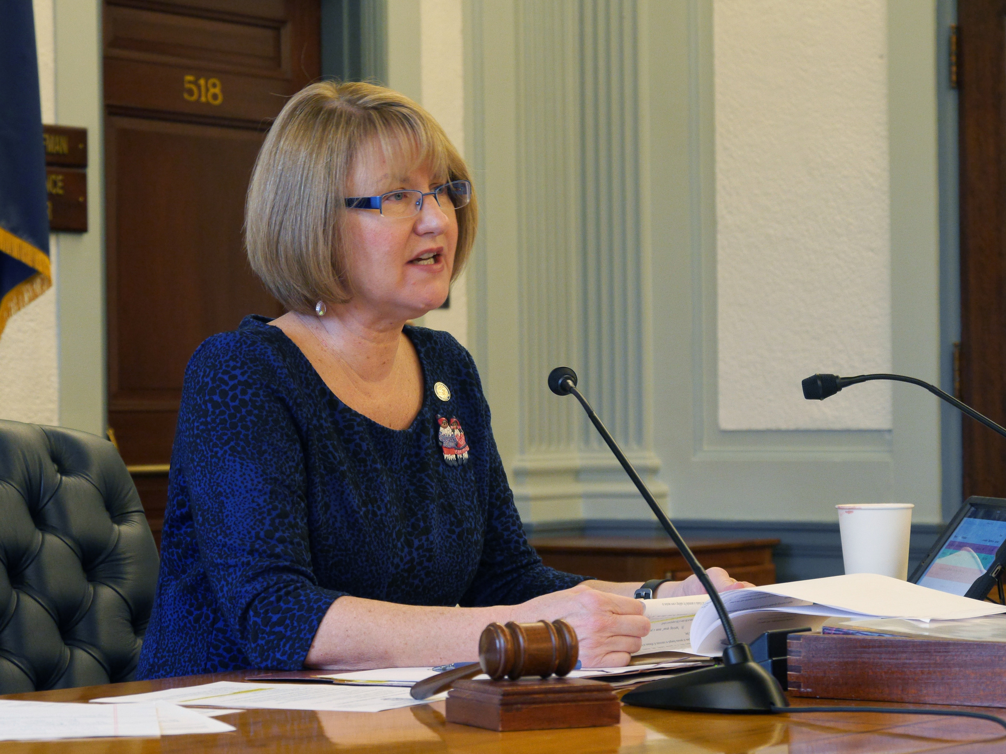 Oil prices shrink budget gap, but lawmakers remain far apart