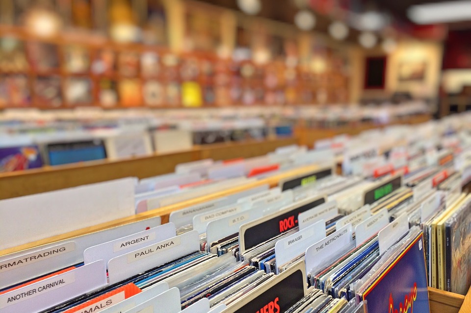 KXLL Pop Up Record Shop