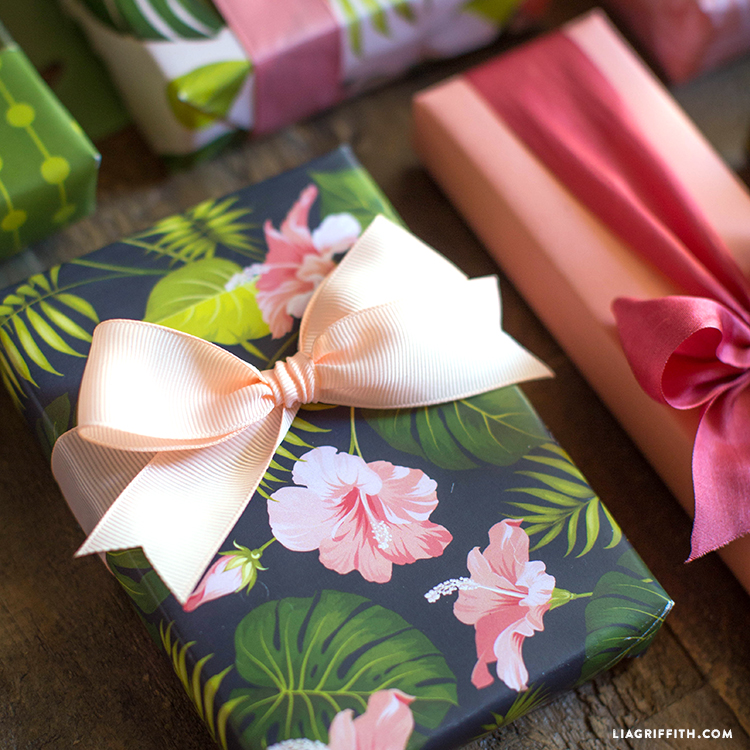 island gift wrapping