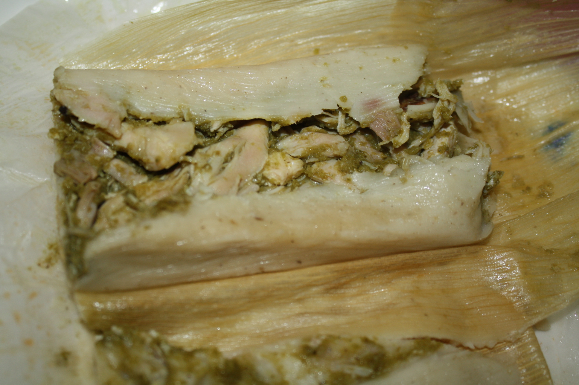 Los tamales de chile verde son los más picositos, pero también los más solicitados. (Foto de Agustín Durán/El Pasajero).