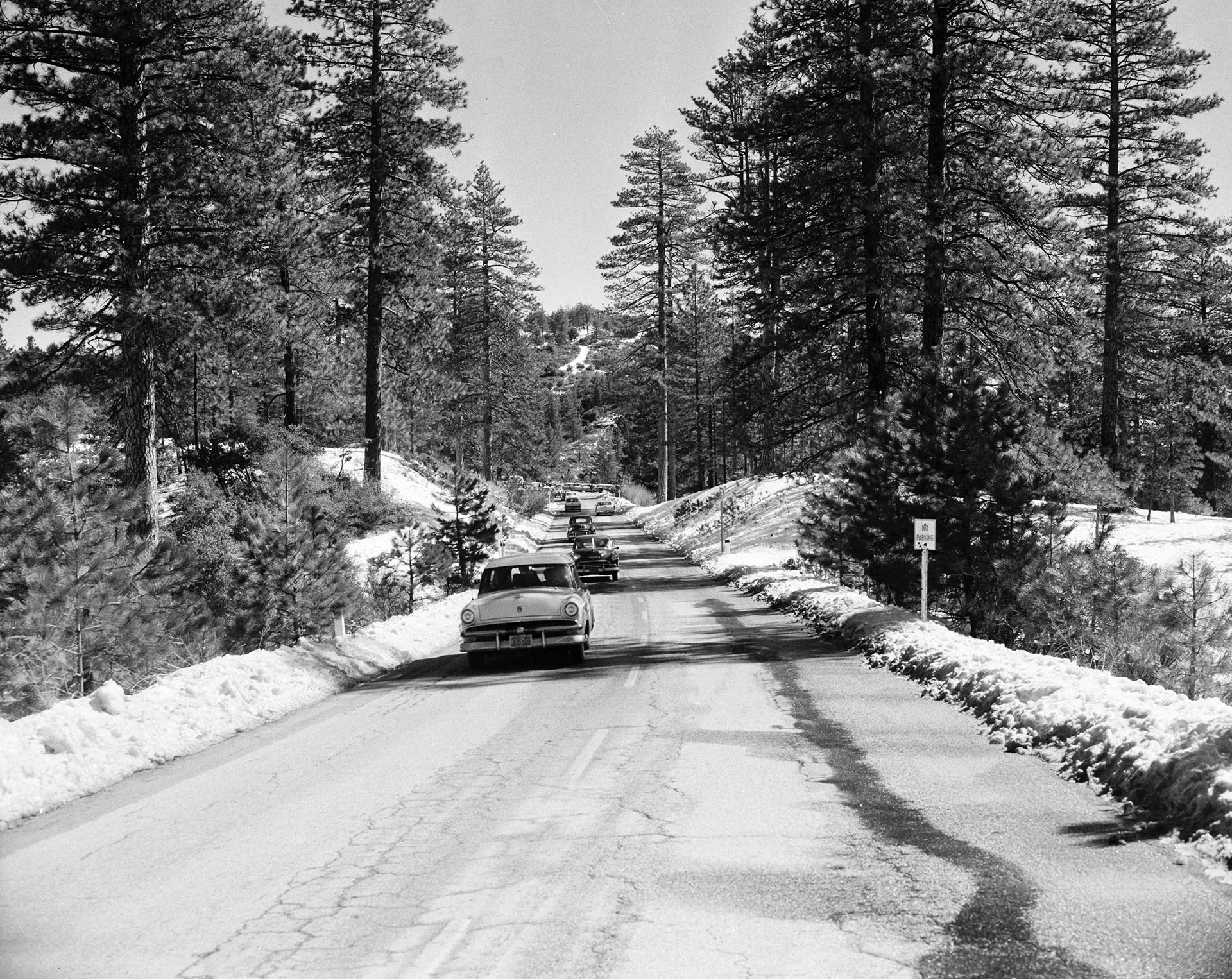 Angeles Crest. Foto cortesía de USC Libraries y Los Angeles Examiner Collection.