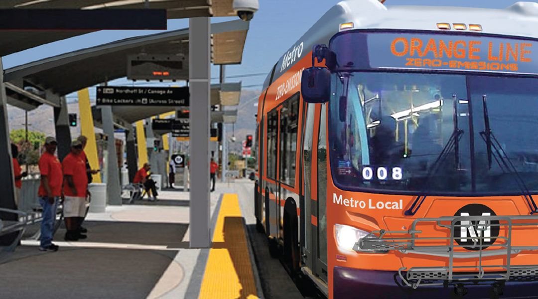 Autobús rápido de la Línea Naranja. Foto: Metro.