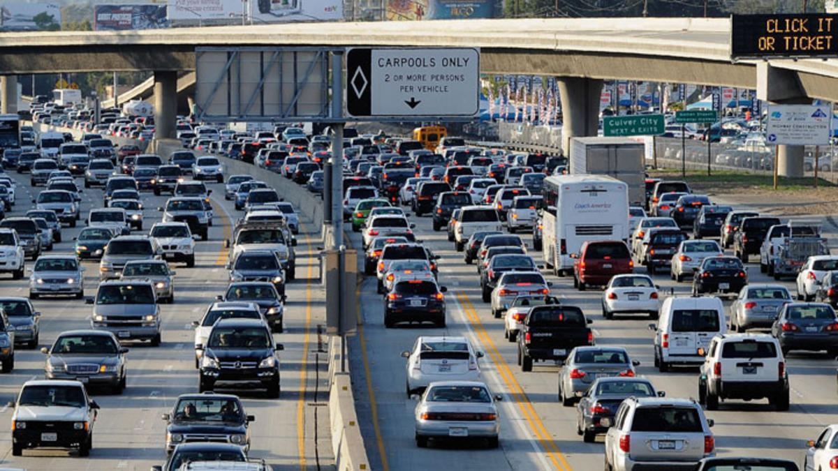 En 2016, los automovilistas rompieron el récord en el número de millas que manejaron.