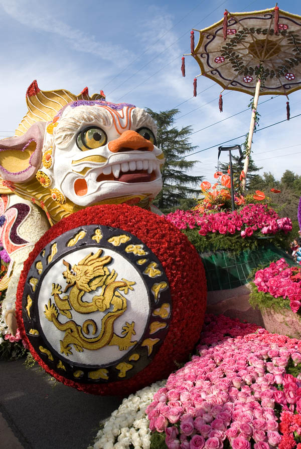 Here’s how to take Metro to the 2017 Rose Parade and Rose Bowl Game on