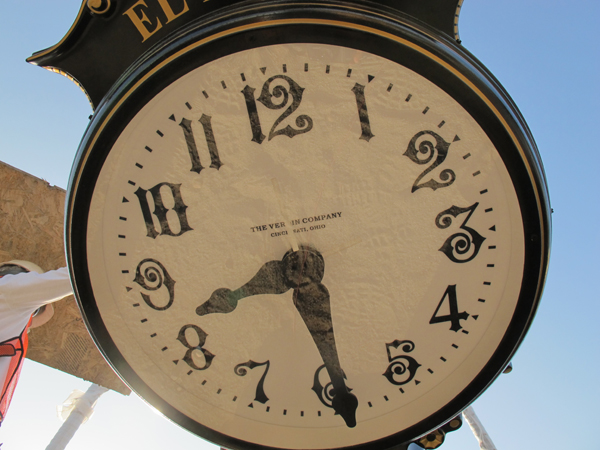 lipski_install_clock_sm