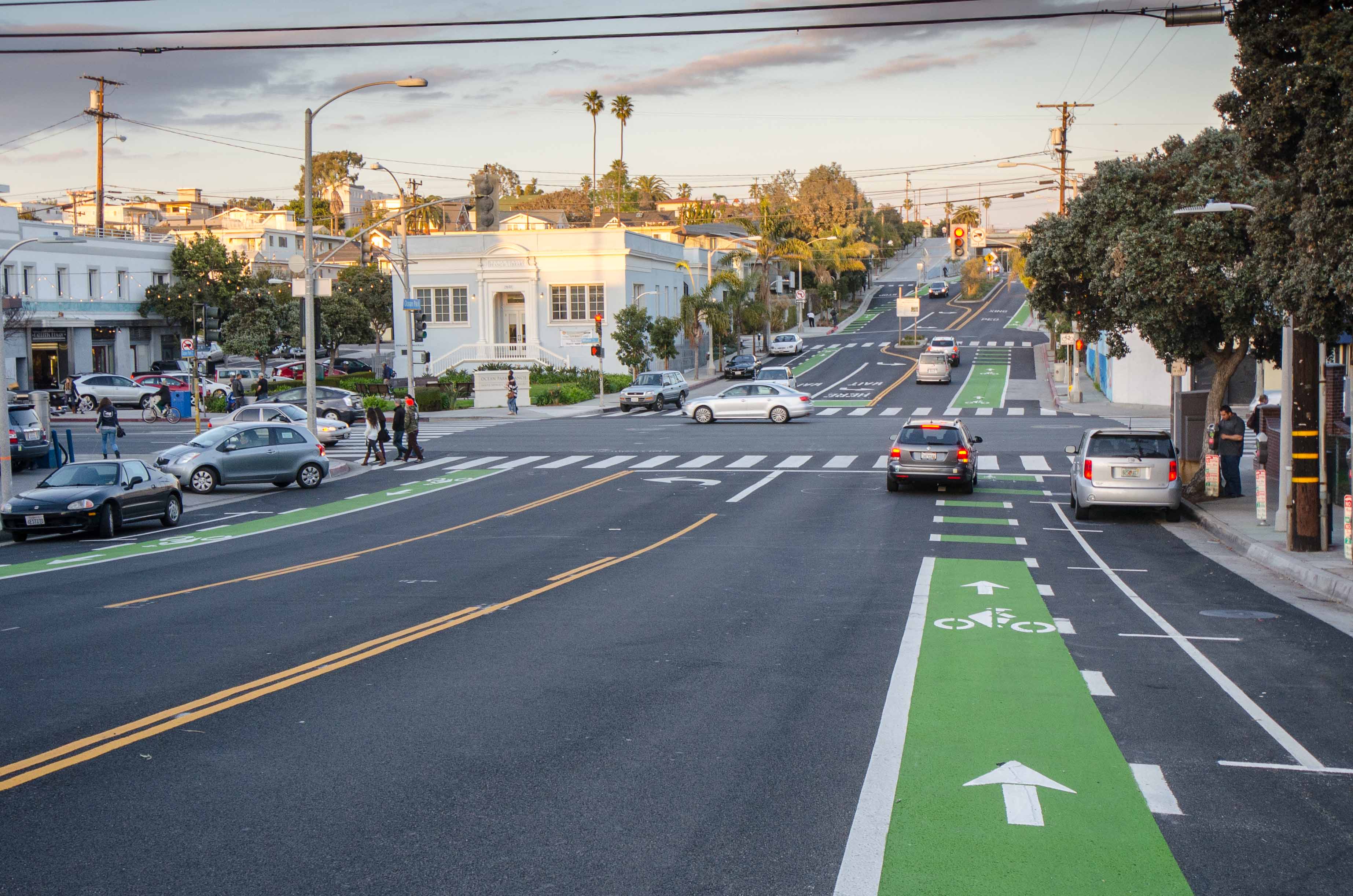 The new Ocean Boulevard "Green Street" in Santa Monica between Neilson Way and Lincoln Boulevard. Sidewalks were widened, bike lanes painted, trees were planted, among other things. Click above to see a fact sheet on the project. Photo by Steve Hymon/Metro.