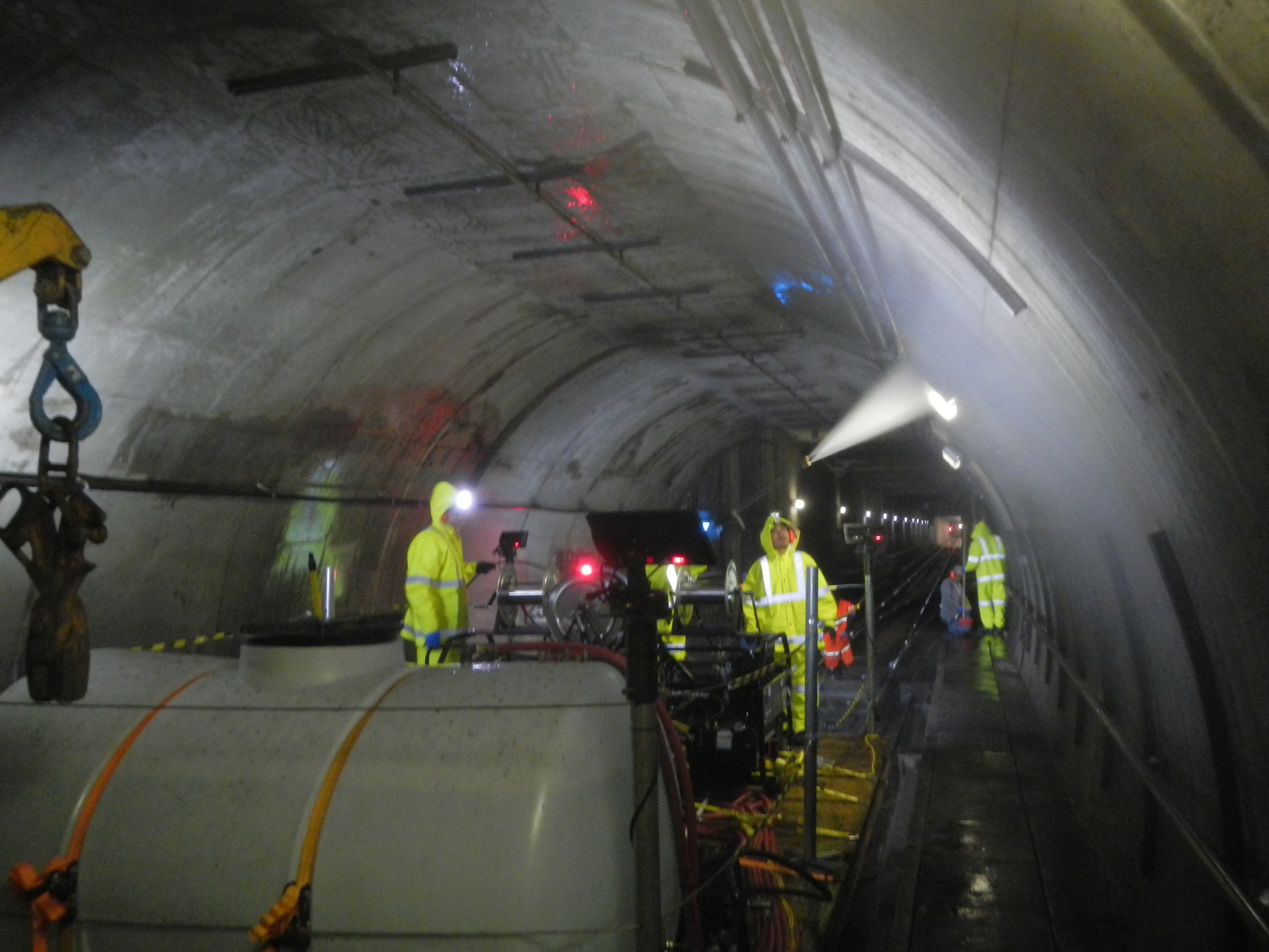 Service alert nighttime tunnel cleaning this week in downtown Los