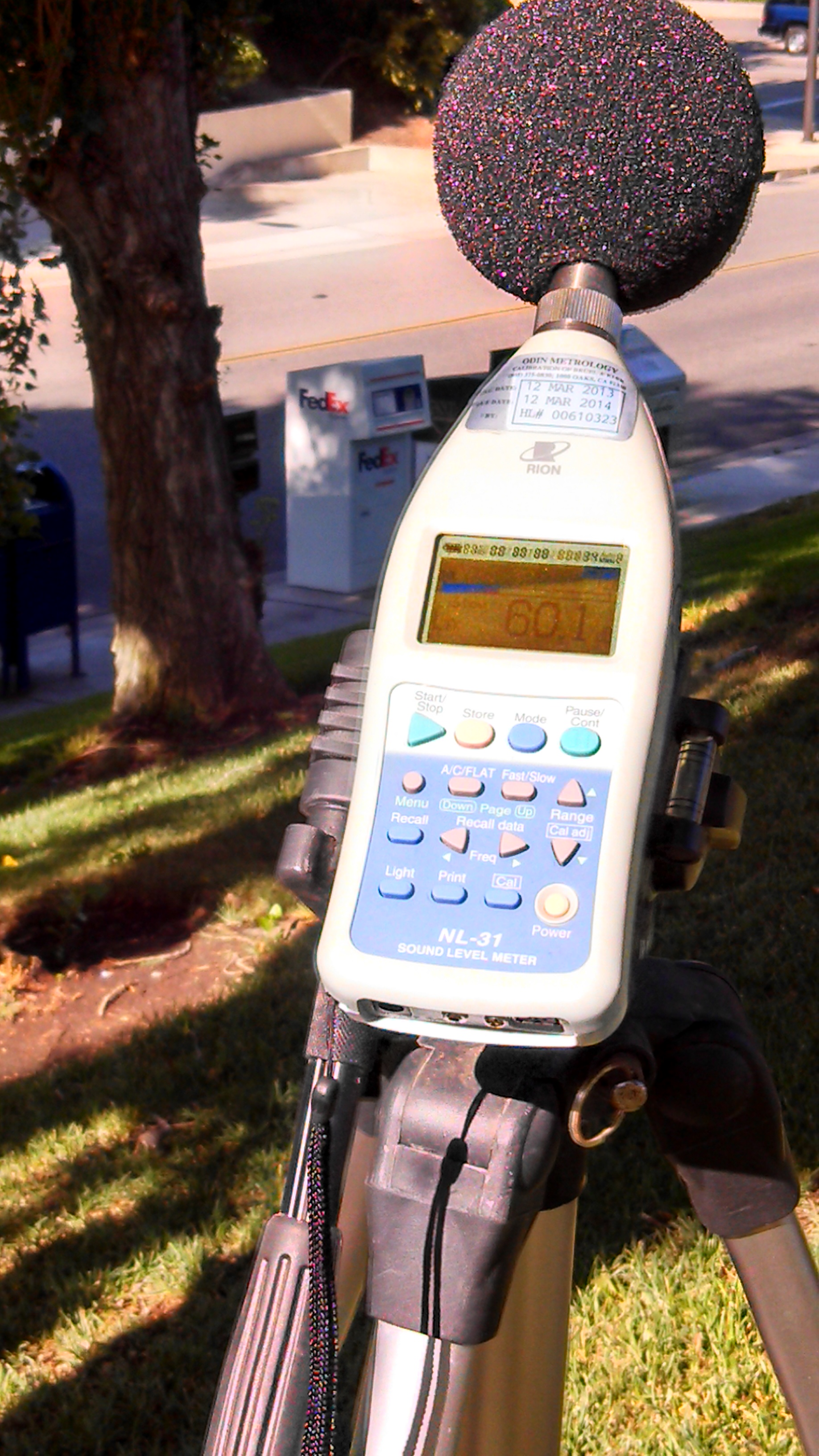 How do they do that? Measure sound levels in stations The Source