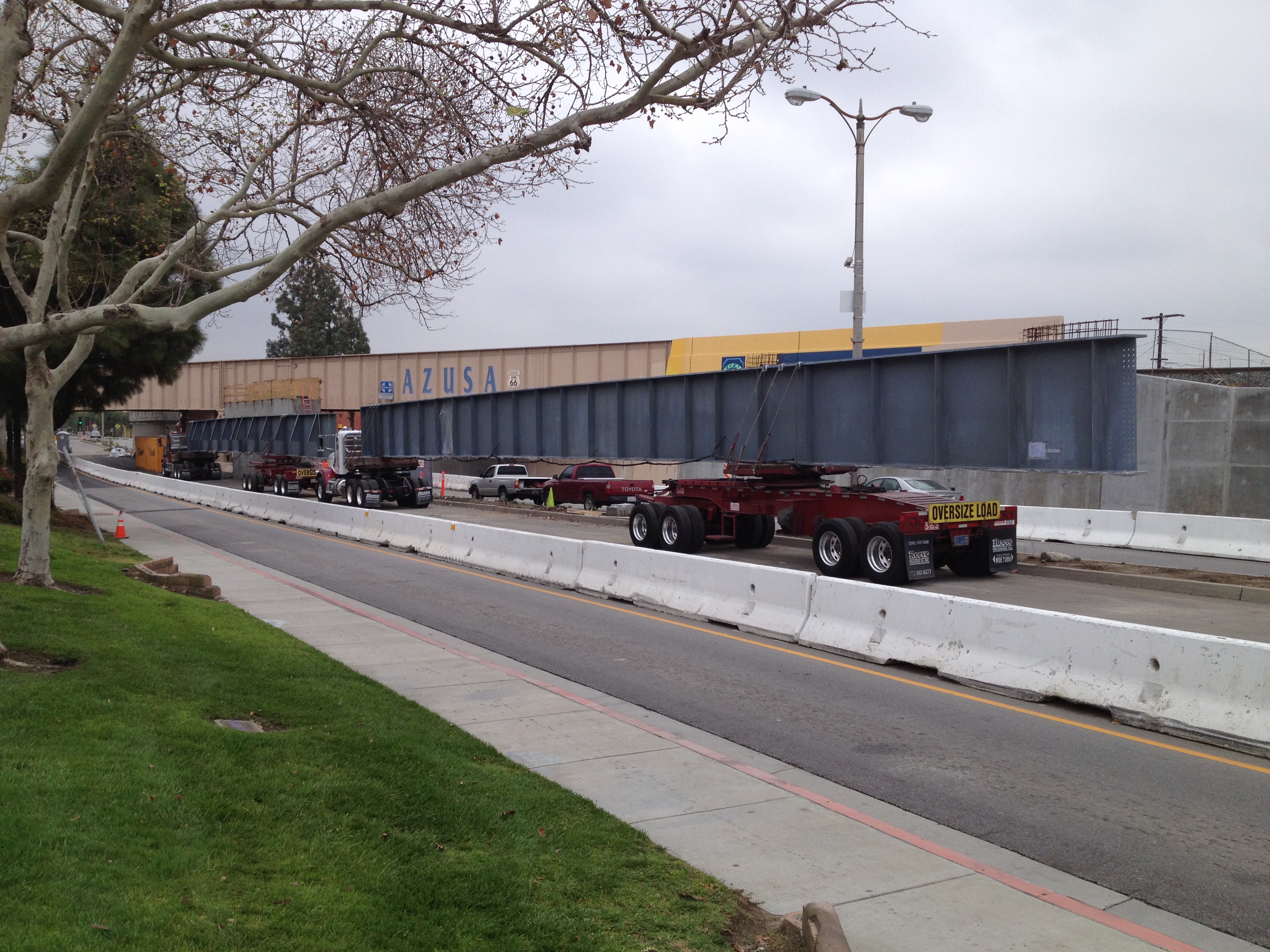 Photo: The bridge over Foothill Boulevard in Azusa. Metro Gold Line Foothill Extension Construction Authority.
