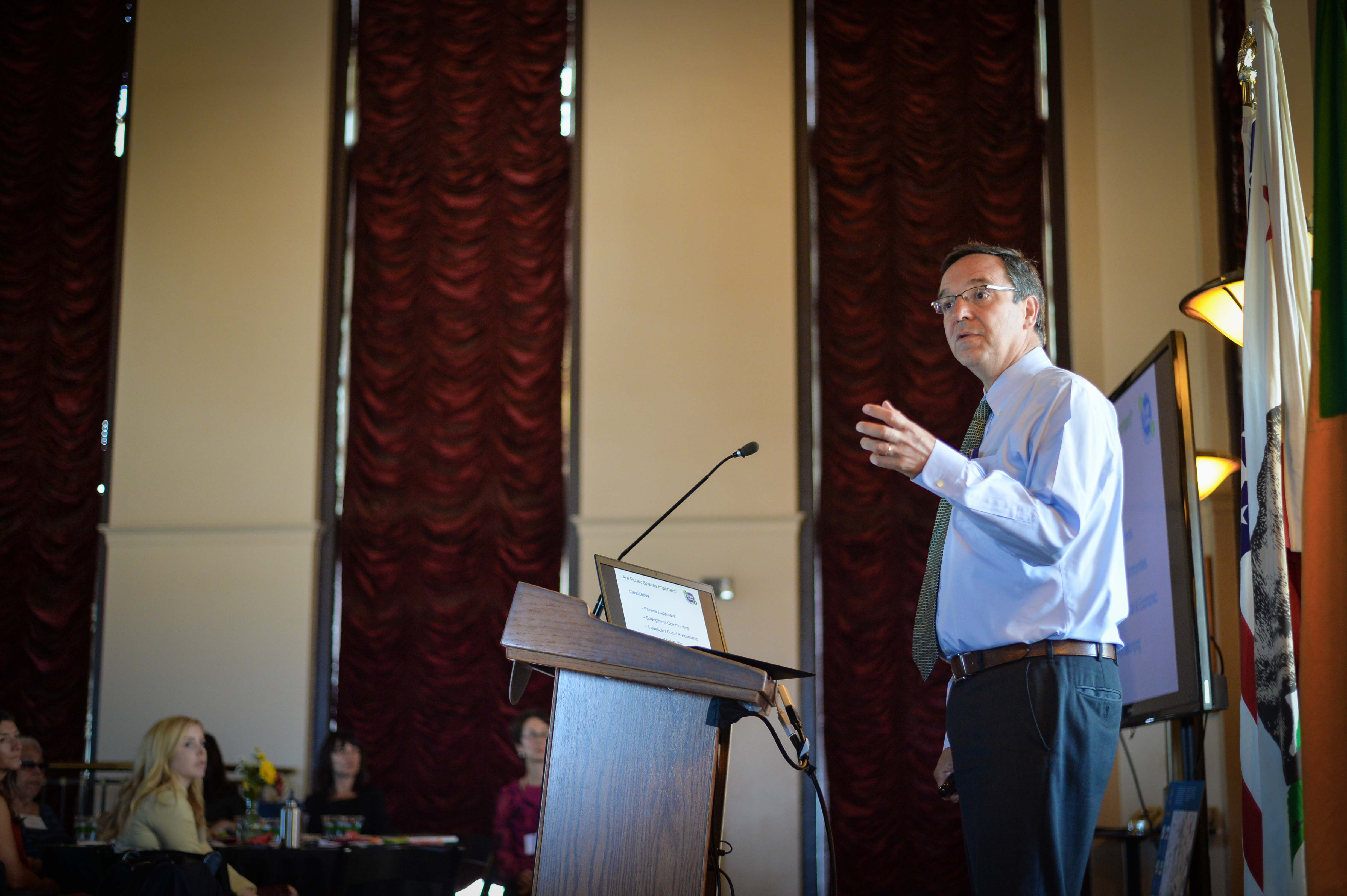 Gil Penalosa speaking at last Thursday's event unveiling of the Connect US plan at Los Angeles City Hall. Photo by Steve Hymon/Metro.