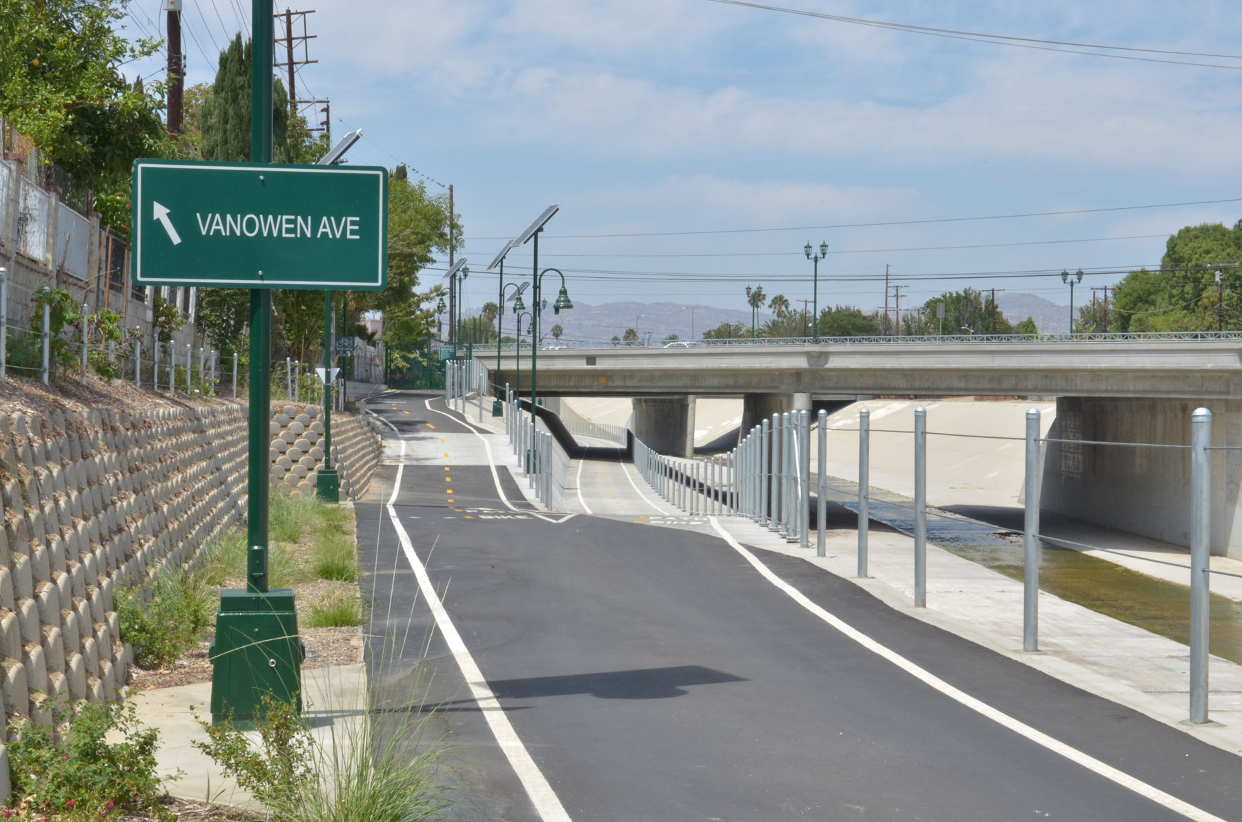New Section of L.A. River Bikeway in the west San Fernando Valley opens