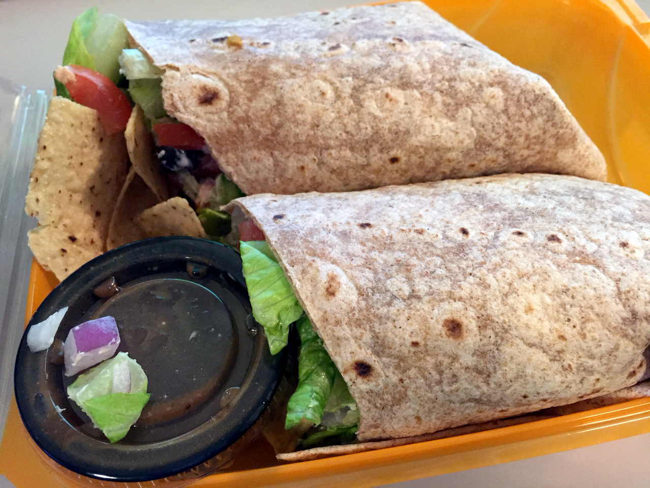 A to-go tuna wrap from GREEN BOWL 2go.