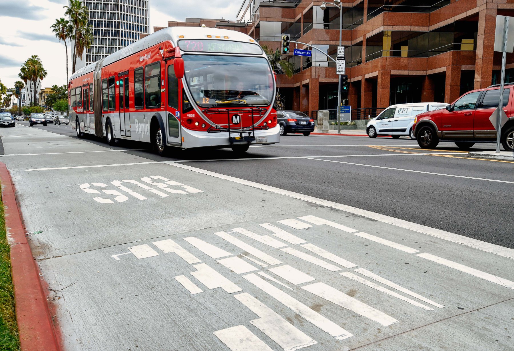 405 freeway express bus lane