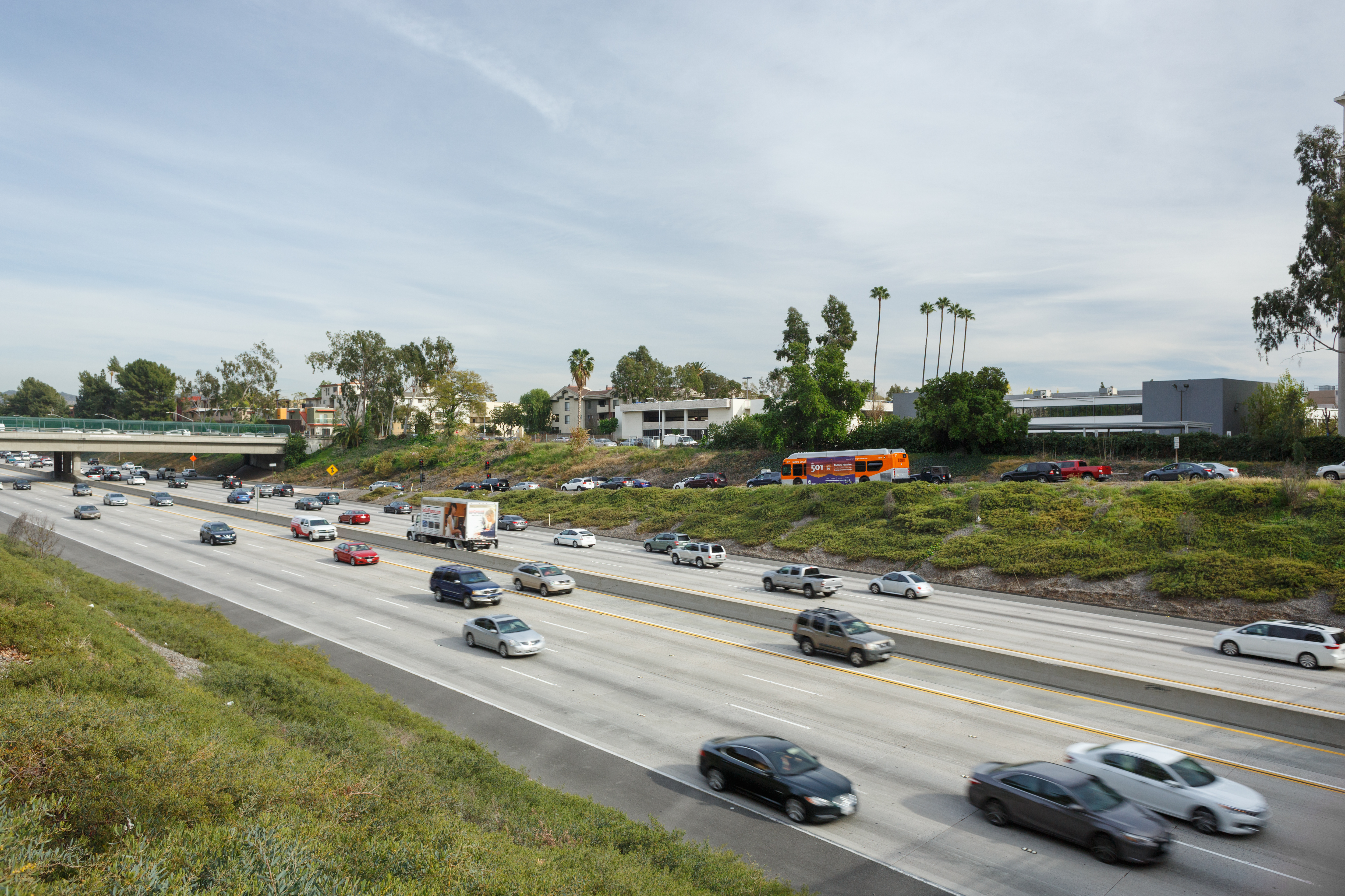 The NoHo-Pasadena Express bus service in action. Click above to learn more about the new express bus between Pasadena, Glendale, Burbank and NoHo. Photo by Peter Watkinson/Metro.