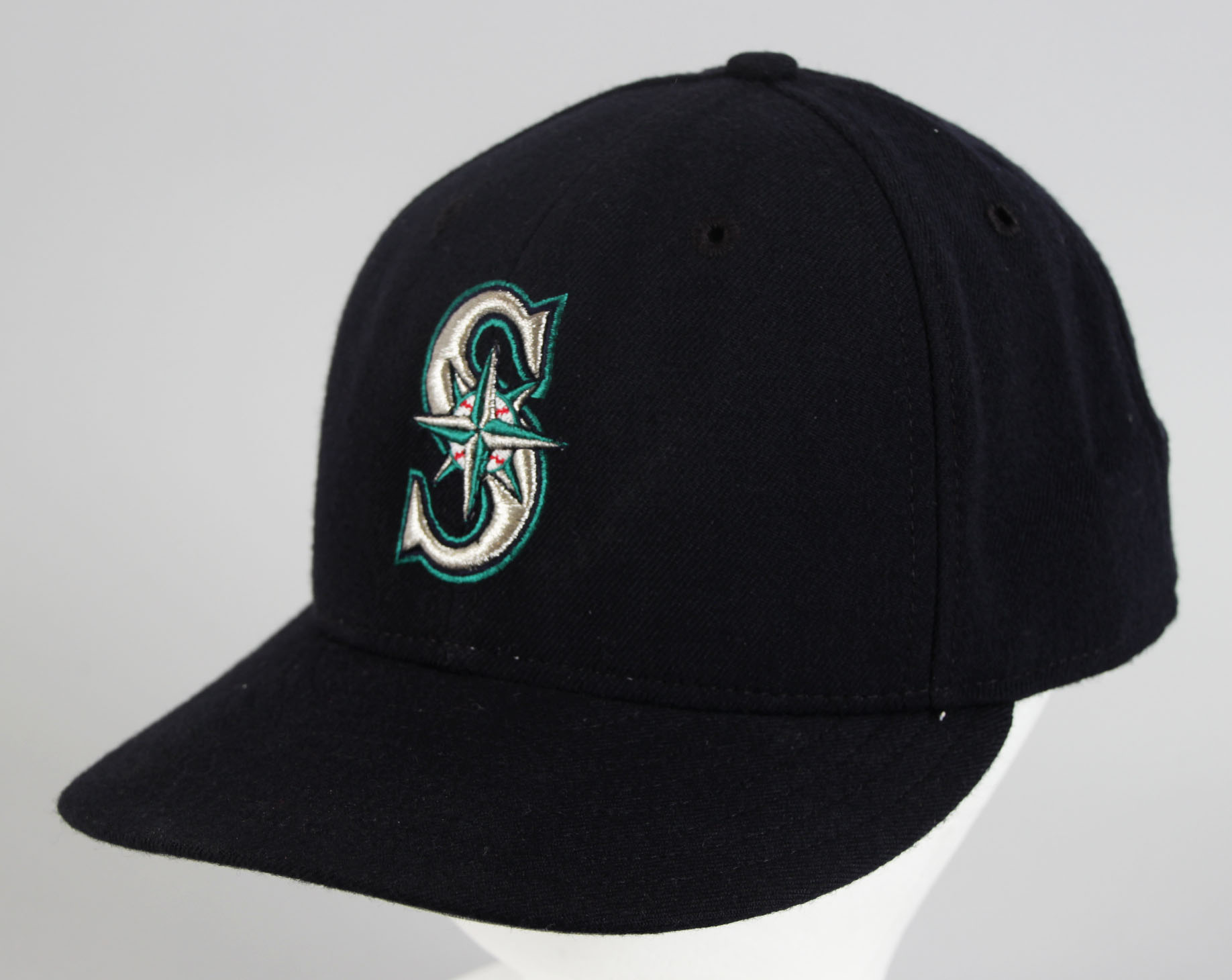 Seattle Mariners Ken Griffey Jr. GameWorn Baseball Hat Memorabilia