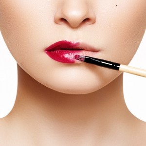 Labios con colores intensos