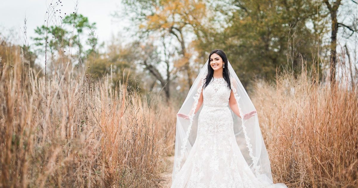 Winter-Bridal-Portraits-Alexis-Bridals-3 Alexis Bridal Portraits by Nate Messarra