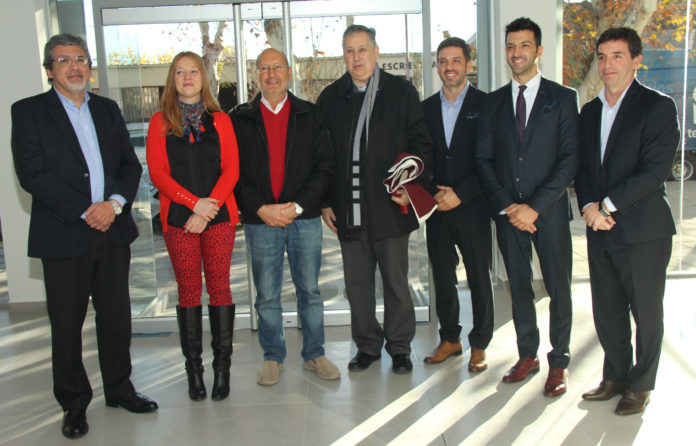 Sergio Moralejo, Paula Alassino, Marcelino Iglesias, Padre Eduardo, Cristian Encabo, Gerardo Lorenzo y Germán Mairán. Sergio Moralejo, Paula Alassino, Marcelino Iglesias, Padre Eduardo, Cristian Encabo, Gerardo Lorenzo y Germán Mairán.