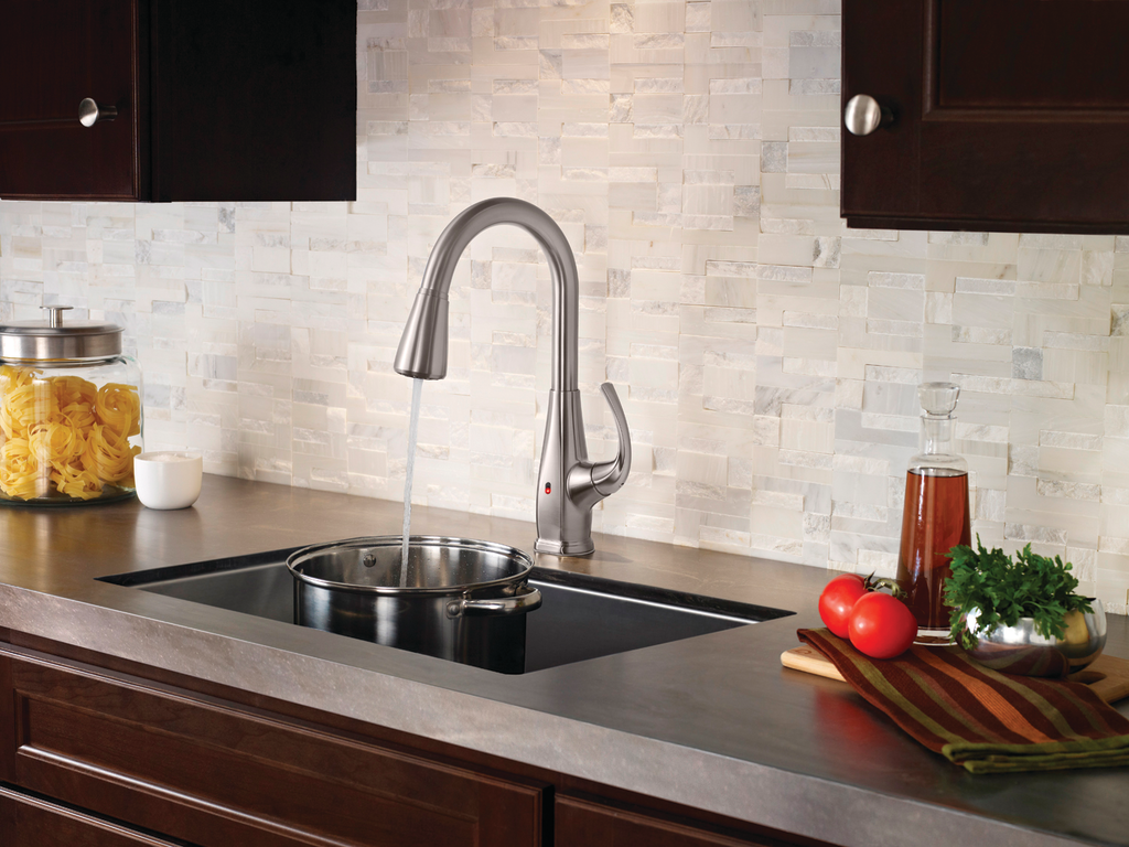 Kitchen faucets with sensors For Residential Pros