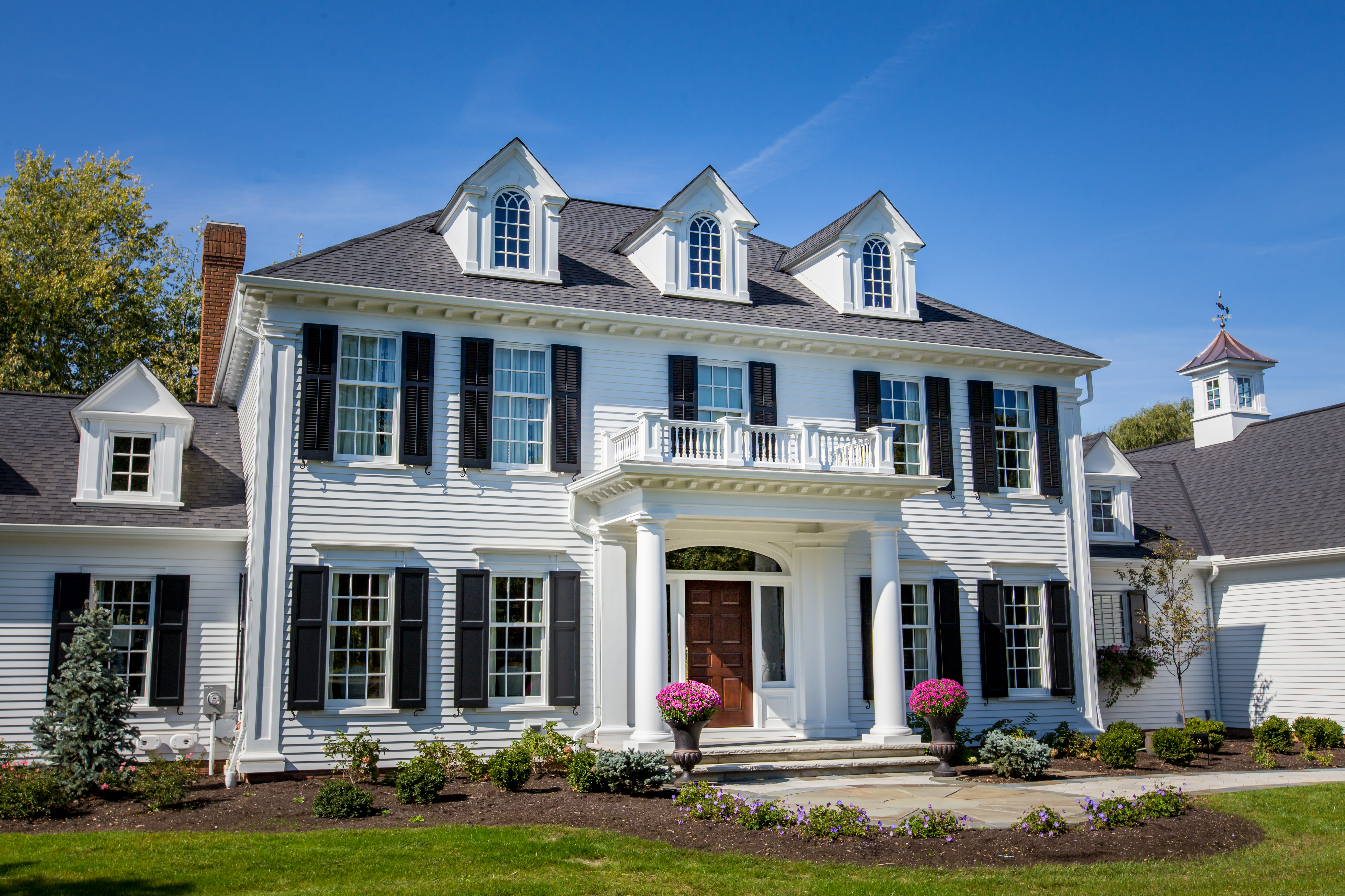 Two sizes of bevel siding For Residential Pro