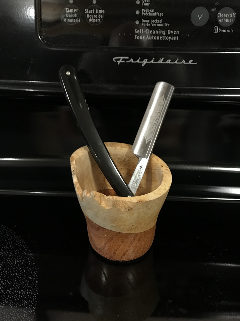 DOVO "Best Quality" Straight Razor, Black Handle Fendrihan Canada