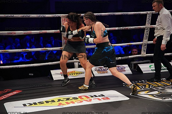 Justyna Walas, Justyna Walaś, Nana Chakhvashvili, KBN 24, KnockOut Boxing Night, 2022, Lublin, Poland,