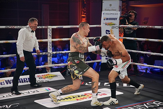 Kamil Bednarek, Uriel Gonzalez