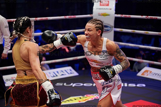 Laura Grzyb, Maria Cecchi,knockout boxing night 27, rzeszow, poland, knockout promotions, kbn 27, EBU