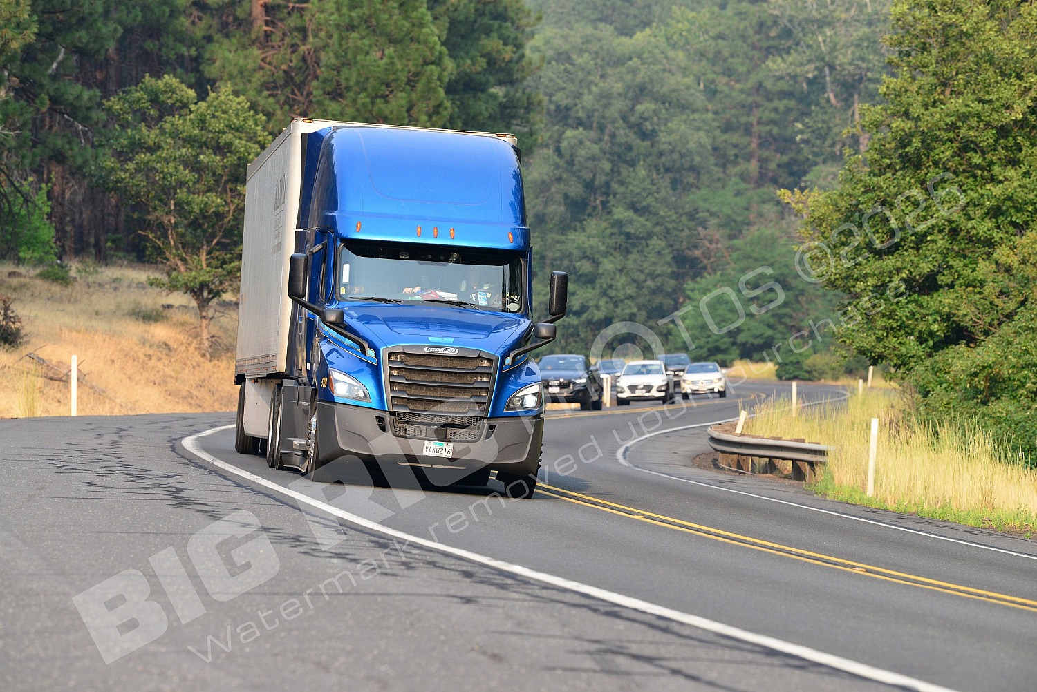 3777, BBF, Dry Van, Freightliner Trucks, yakb216