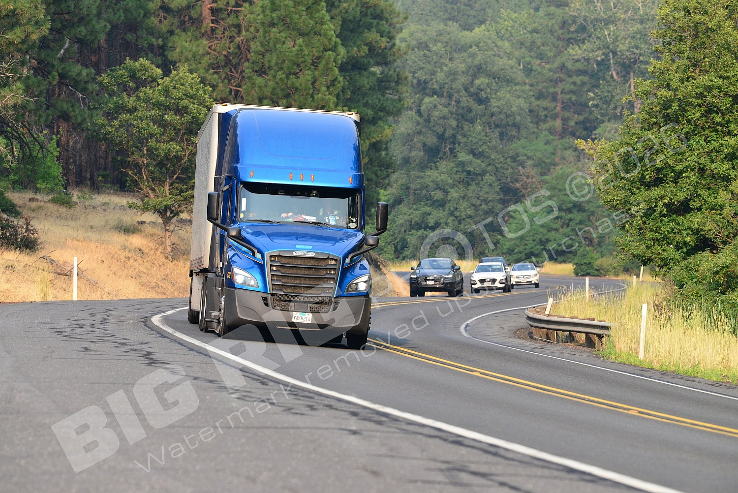 3777, BBF, Dry Van, Freightliner Trucks, yakb216