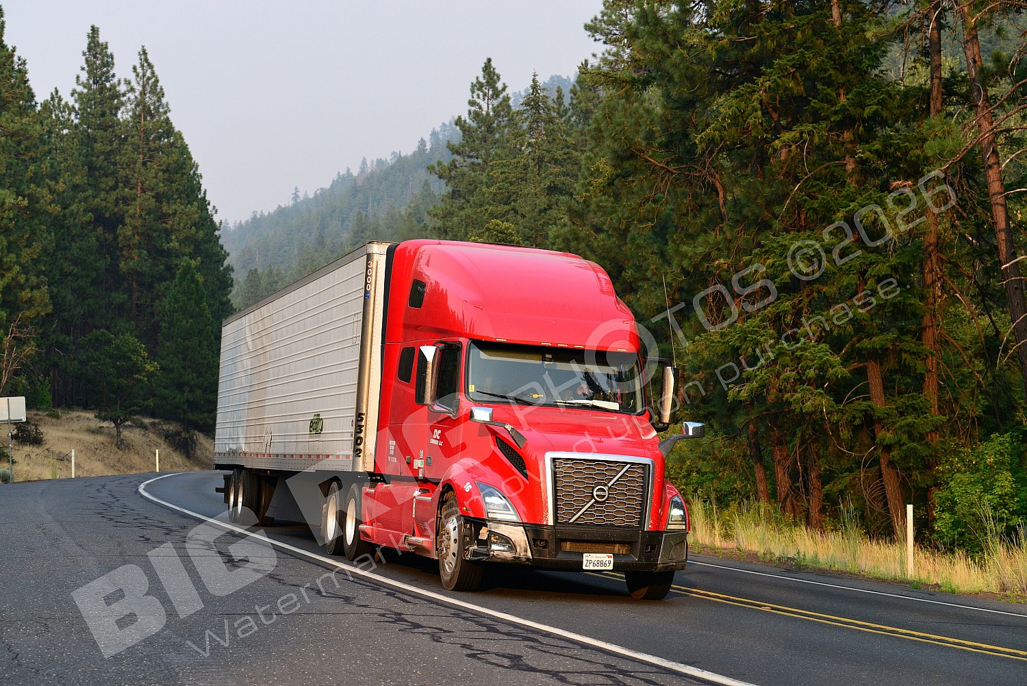 5302, 5502, BBF, Dry Van, Reefer, VN, Volvo, red, white, zp68869