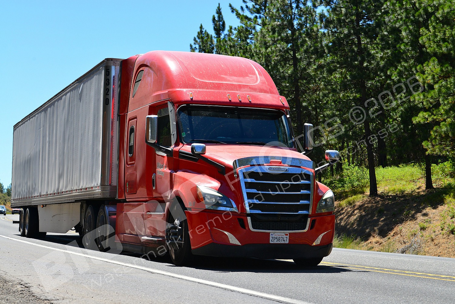 2127, BBB, Dry Van, Freightliner Trucks, zp58747