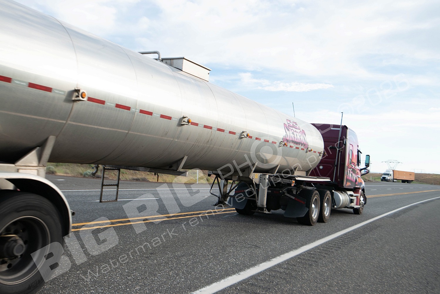 Mary Hill Grade Mary Hill Grade Mary Hill Grade Mary Hill Grade Mary Hill Grade Skiko Tanker Rolling Down Mary Hill Skiko Tanker On the Mary Hill Grade